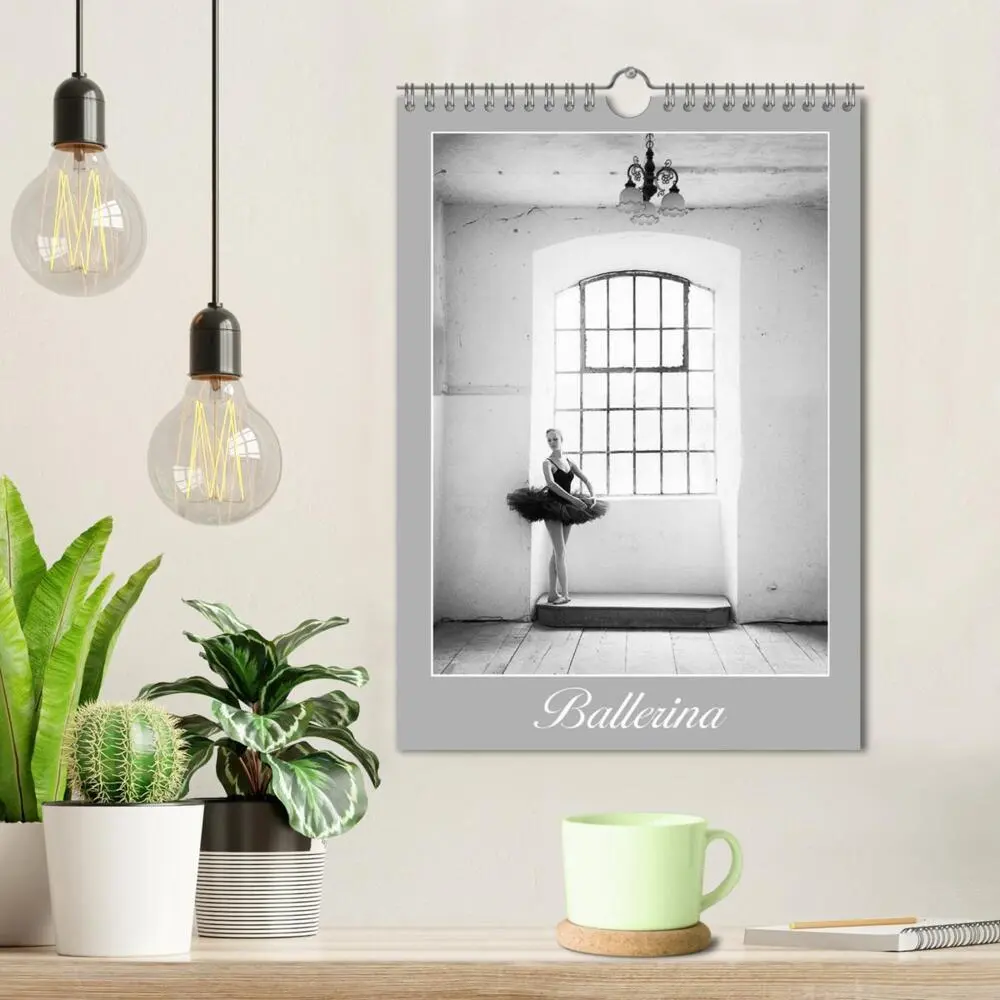 Bild: 9783457065556 | Ballerina (Wandkalender 2025 DIN A4 hoch), CALVENDO Monatskalender