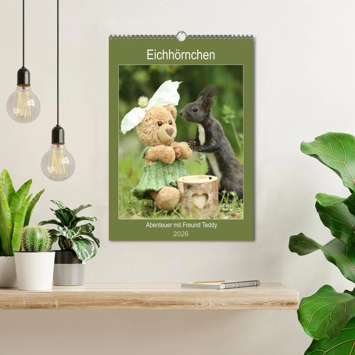 Bild: 9783516385656 | Eichhörnchen - Abenteuer mit Freund Teddy (Wandkalender 2026 DIN A3...