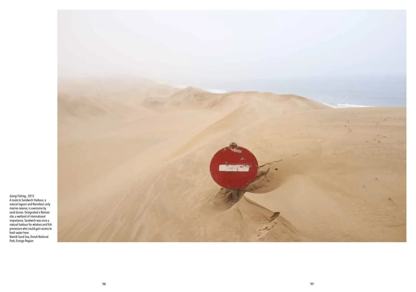 Bild: 9783954767656 | Dust on the Wind | Margaret Courtney-Clarke | Margaret Courtney-Clarke