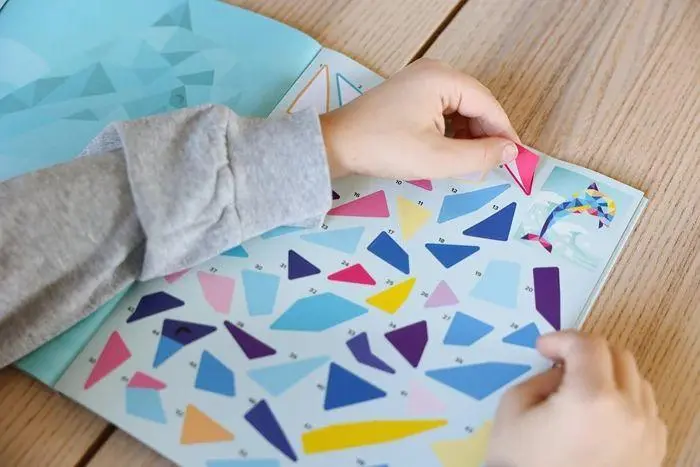 Bild: 7640409429656 | Sticker Painting Buch Ocean (MQ3) | Herausgegeben von ARTISTA | Spiel