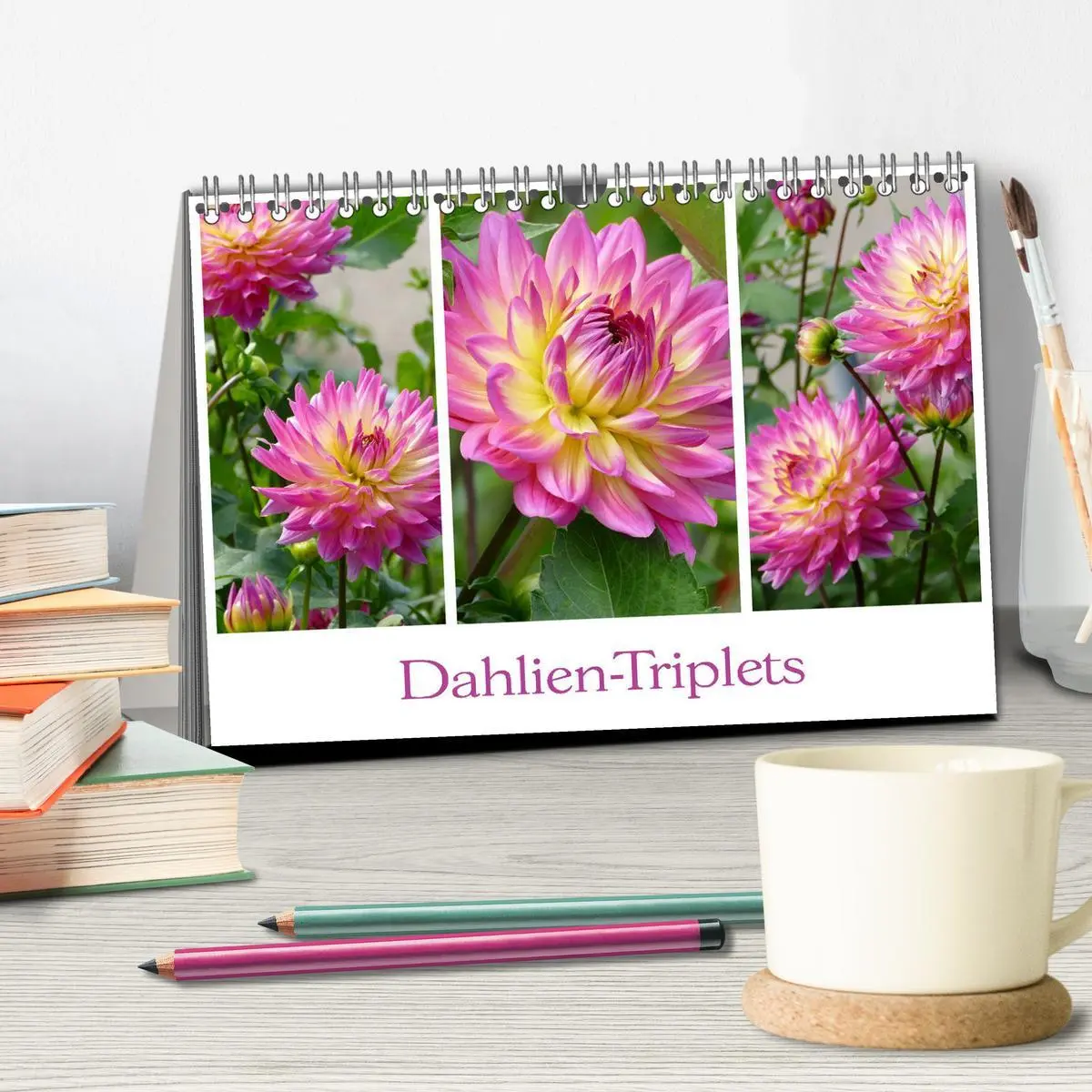 Bild: 9783457861257 | Dahlien-Triplets (Tischkalender 2026 DIN A5 quer), CALVENDO...