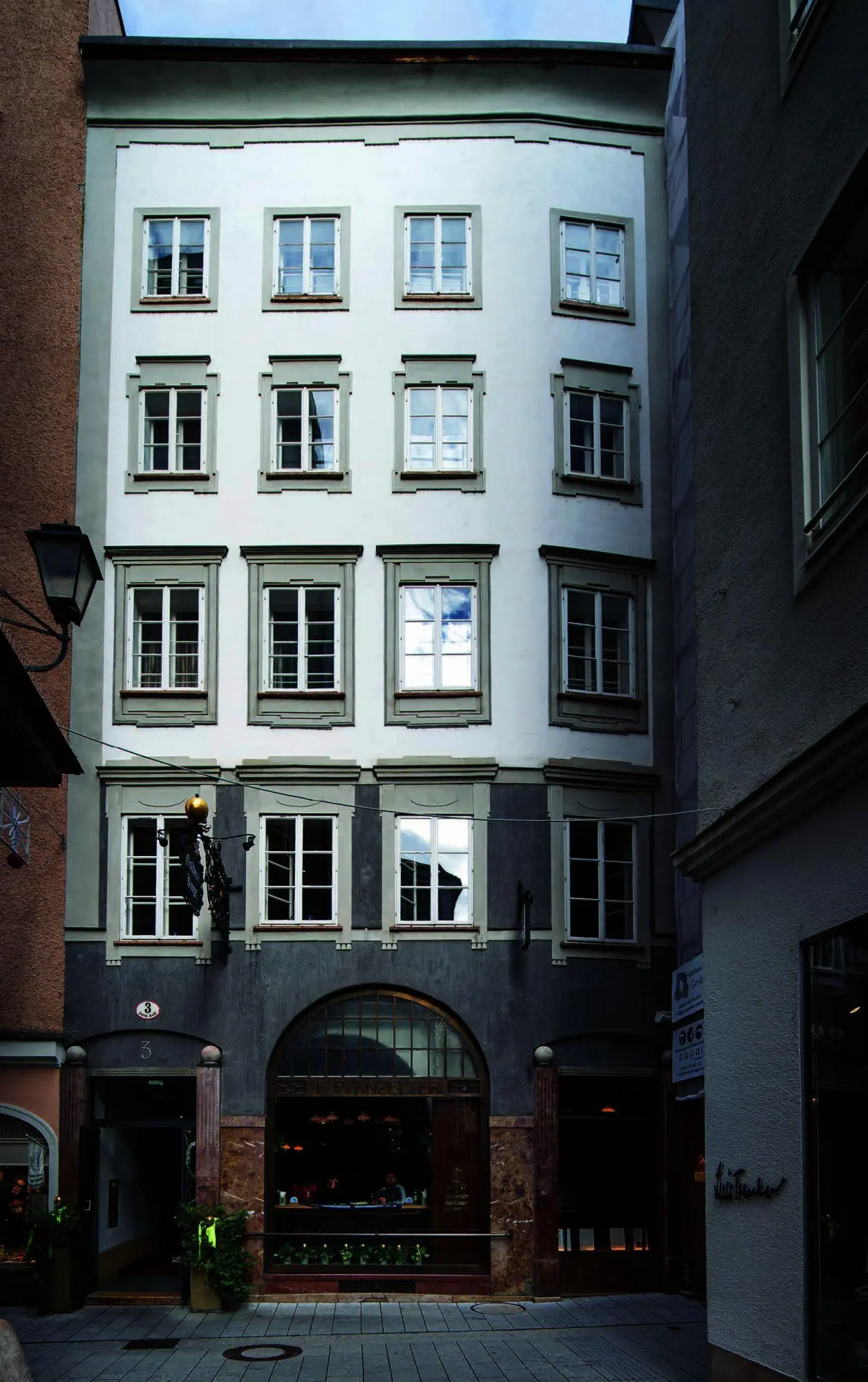 Bild: 9783702512057 | Moderne Architektur in Salzburg | Matthias Weiß | Buch | 225 S. | 2026