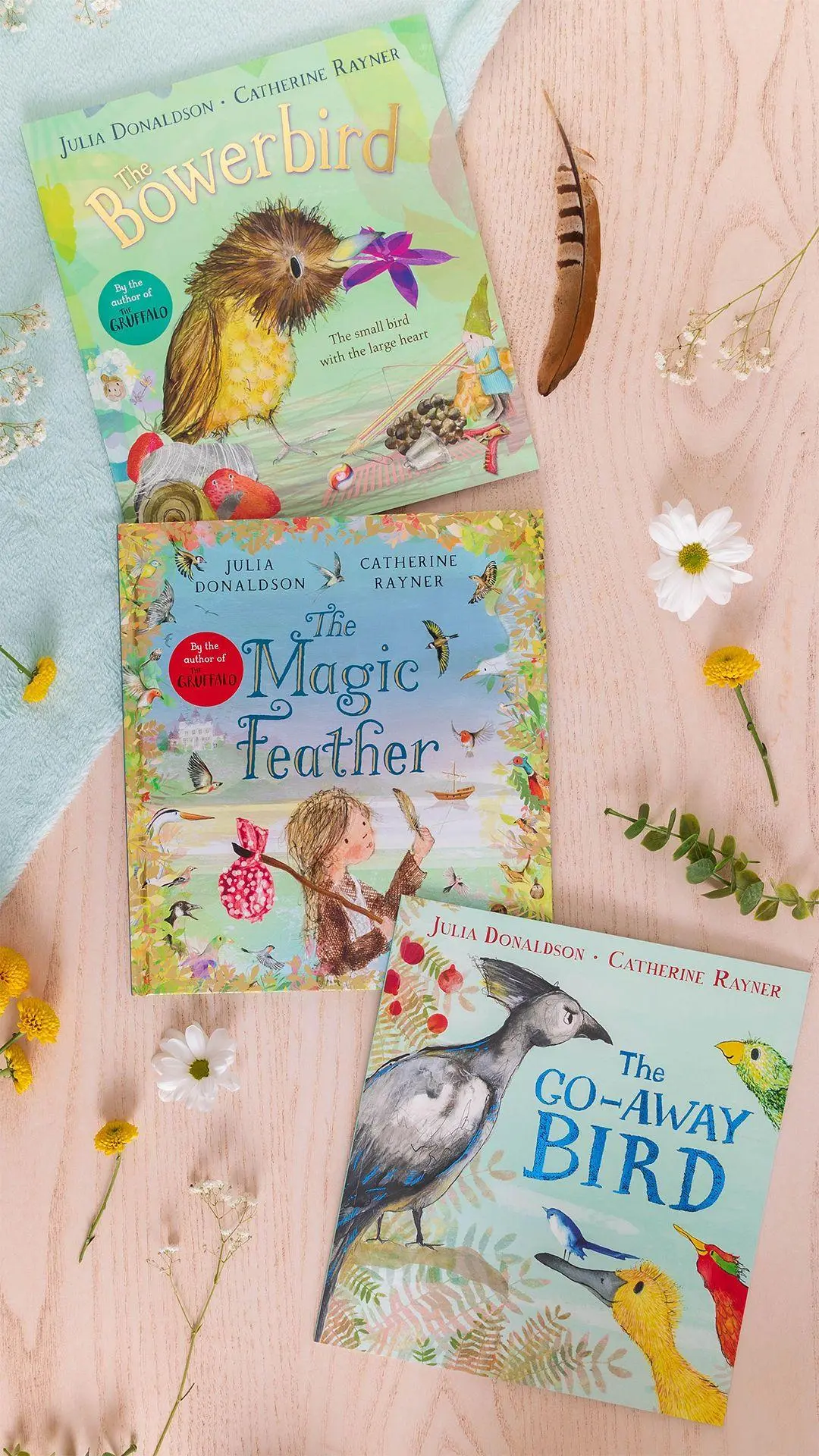 Bild: 9781529092257 | The Bowerbird | Julia Donaldson | Taschenbuch | 32 S. | Englisch