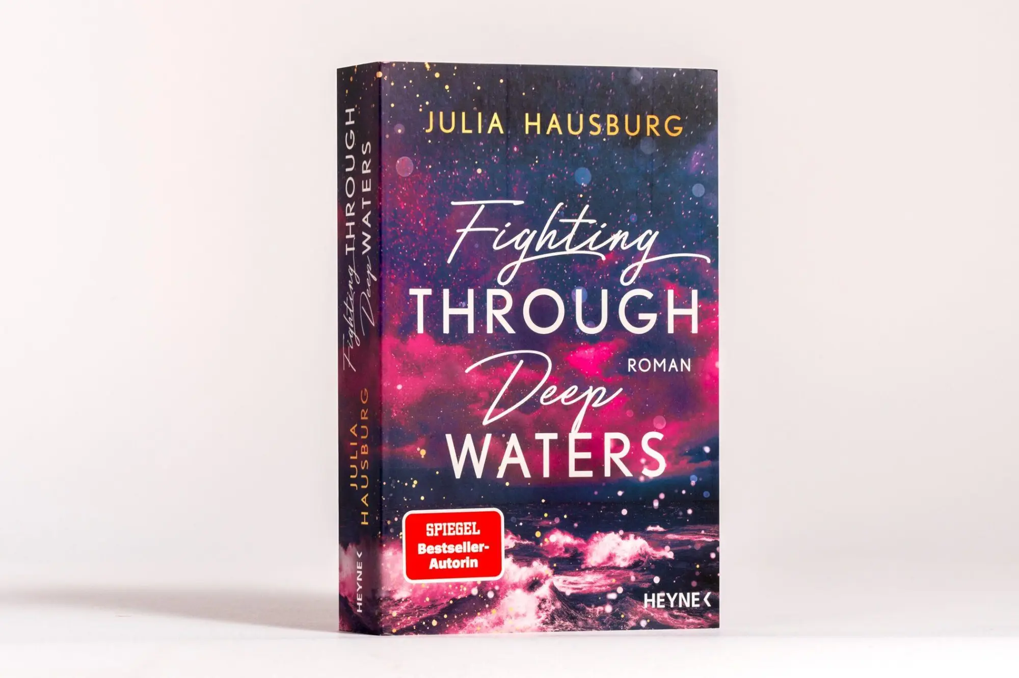 Bild: 9783453443457 | Fighting Through Deep Waters | Julia Hausburg | Taschenbuch | 464 S.
