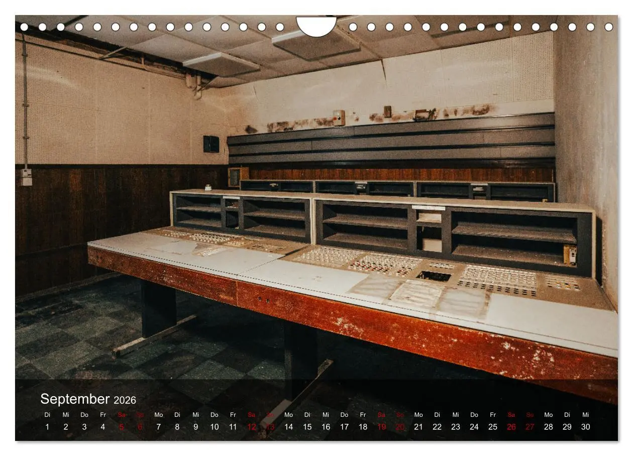 Bild: 9783457564257 | Geheimnisvolle Orte - Die etwas anderen Lost Places (Wandkalender...