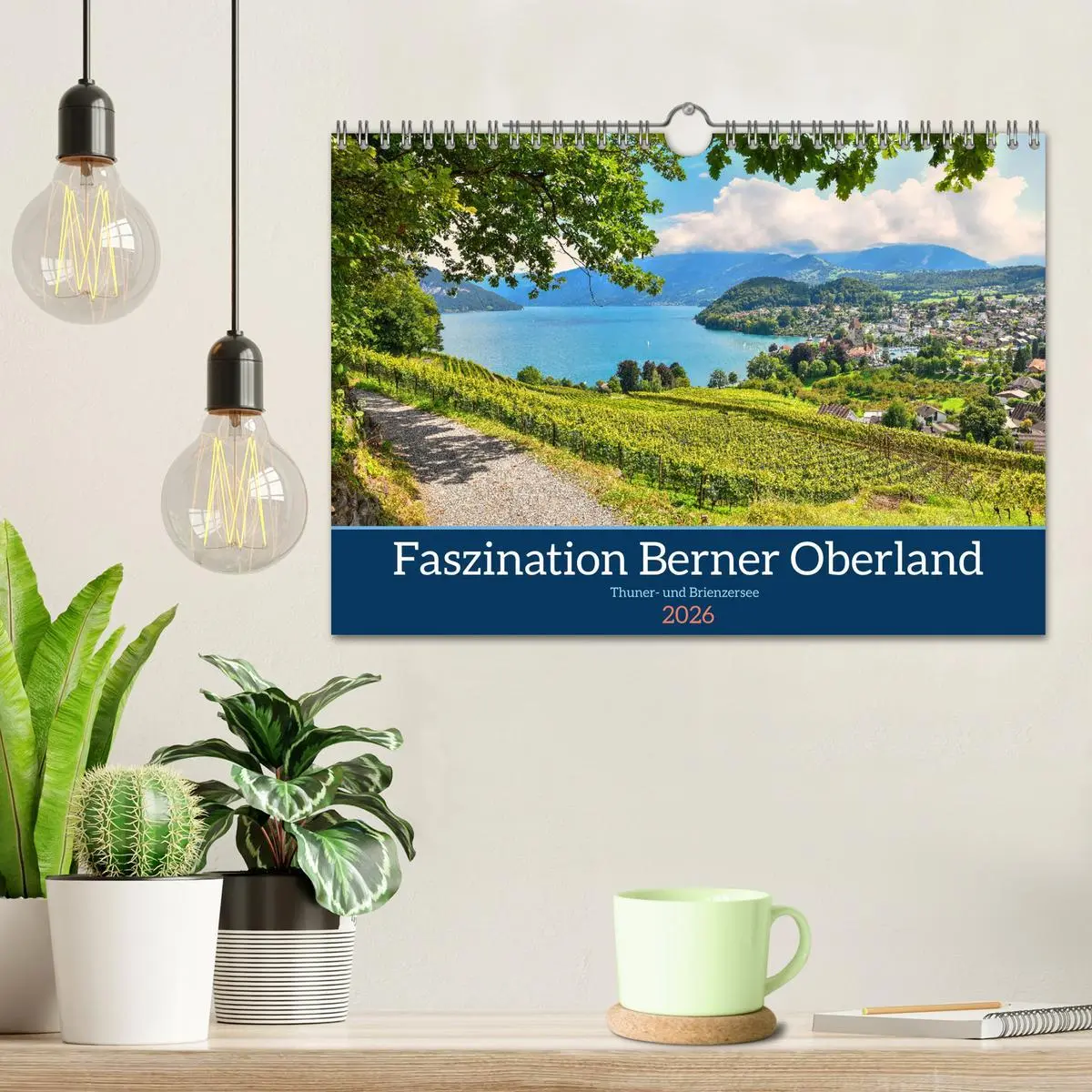 Bild: 9783457284957 | Faszination Berner Oberland - Thuner- und Brienzersee (Wandkalender...