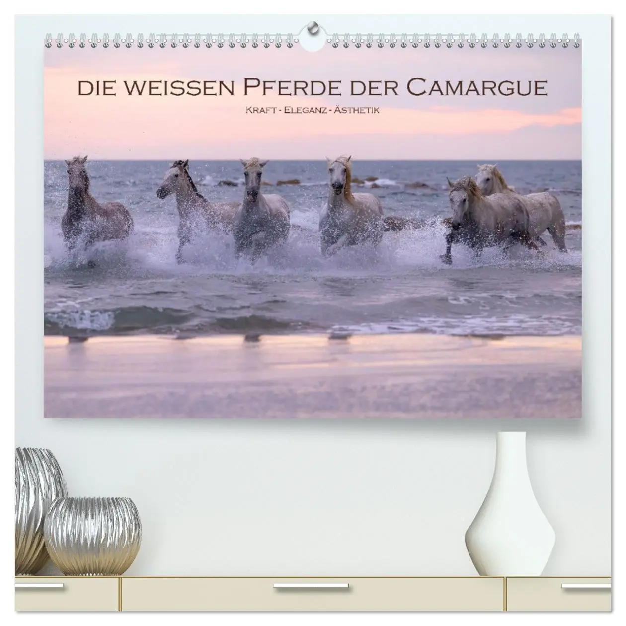 Cover: 9783457306857 | Die weißen Pferde der Camargue (hochwertiger Premium Wandkalender...