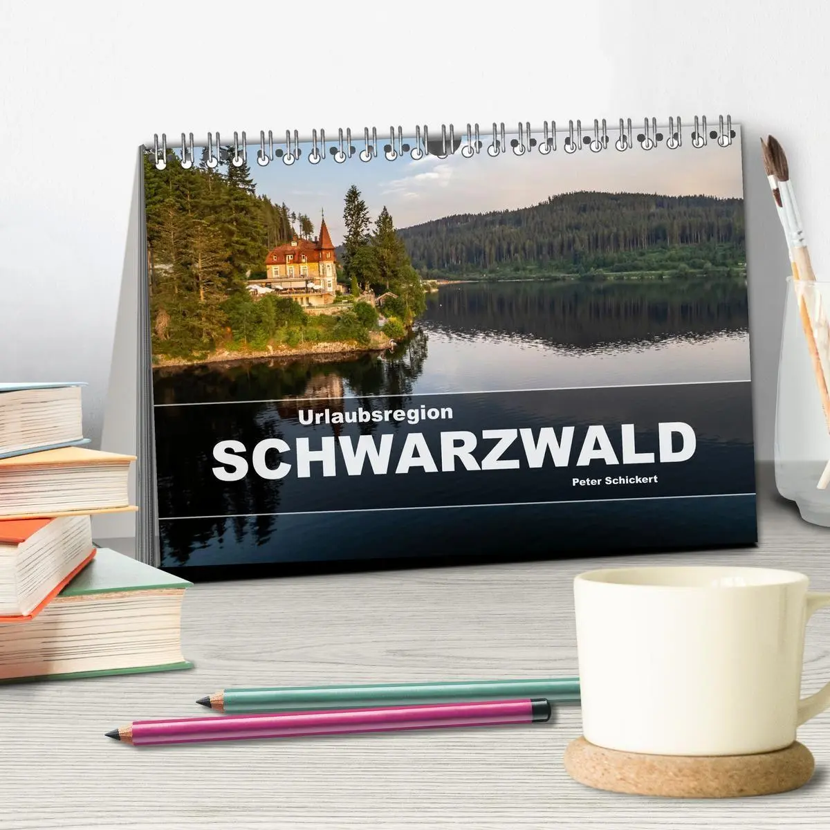 Bild: 9783569687257 | Urlaubsregion Schwarzwald (Tischkalender 2027 DIN A5 quer),...
