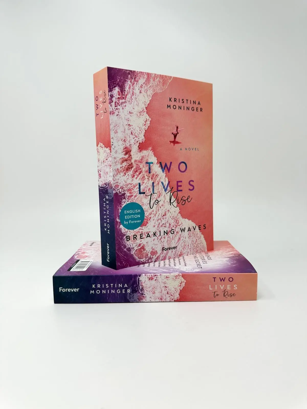 Bild: 9783989780958 | Two Lives to Rise: English Edition | Kristina Moninger | Taschenbuch