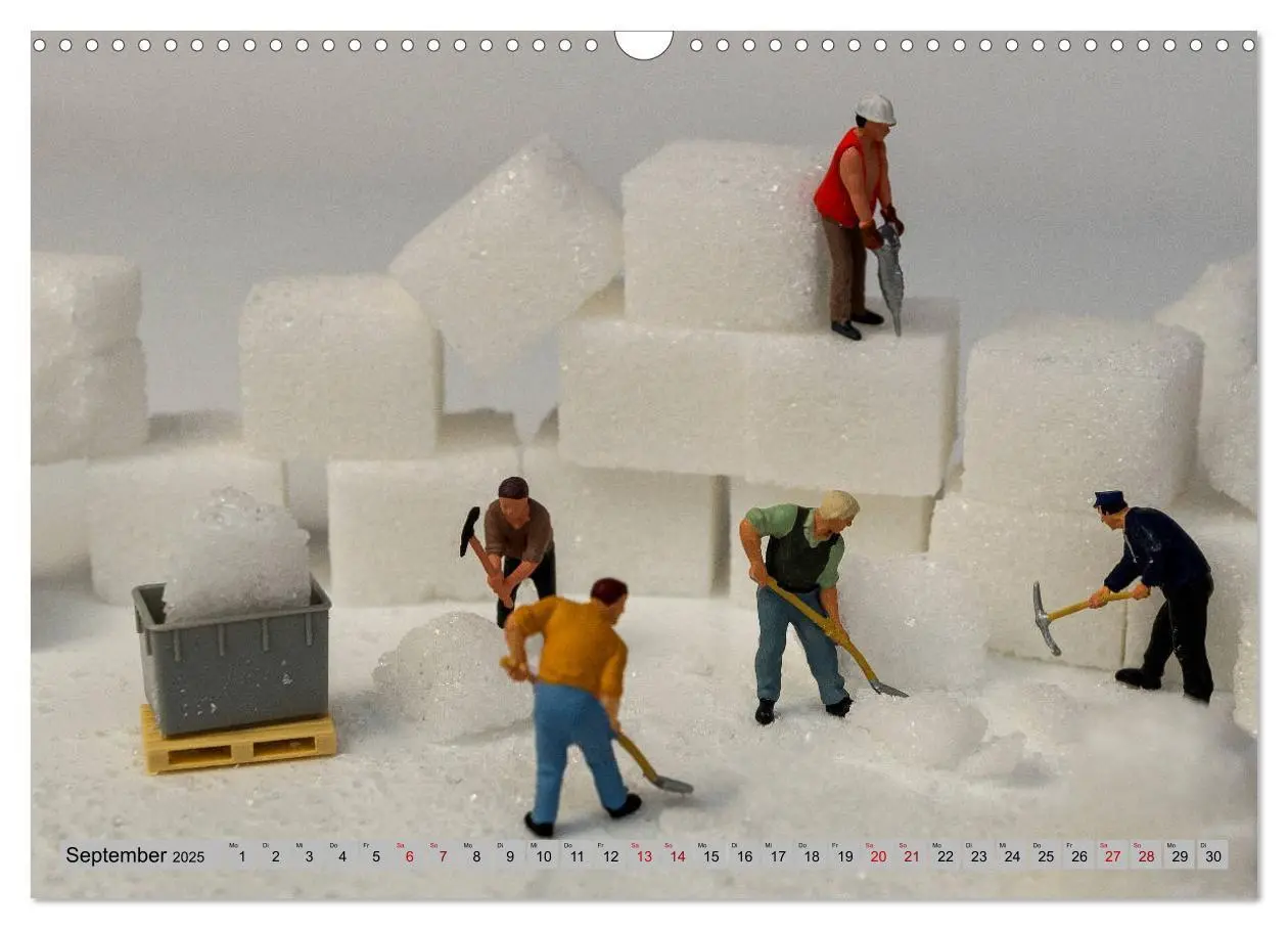 Bild: 9783435403158 | Miniaturwelten - Kleine Leute bei der Arbeit (Wandkalender 2025 DIN...