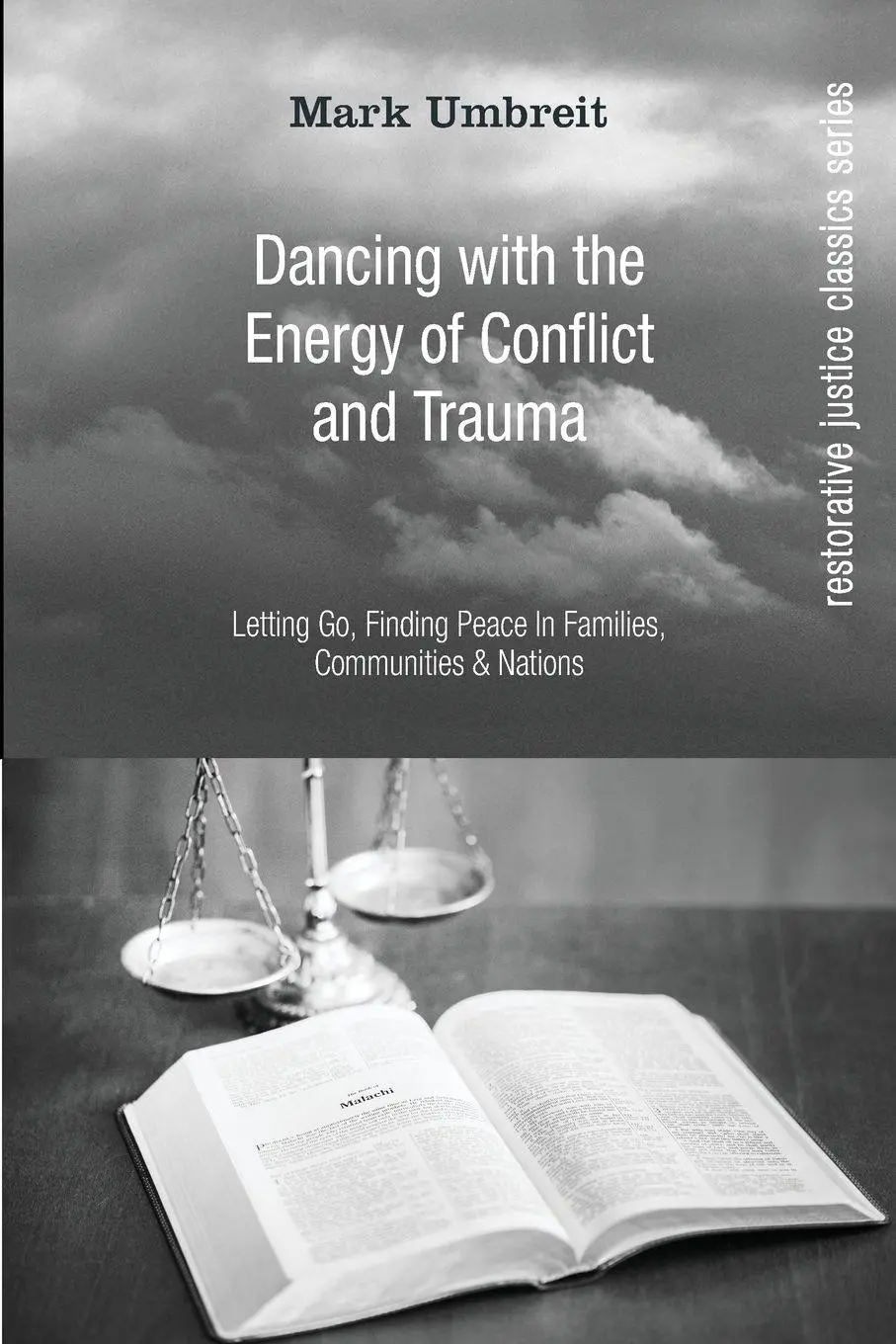 Cover: 9781666776058 | Dancing With the Energy of Conflict and Trauma | Mark Umbreit | Buch