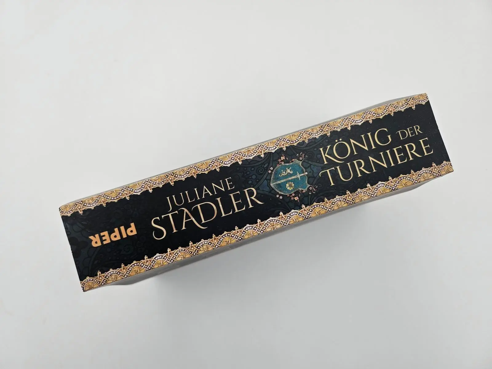 Bild: 9783492066358 | König der Turniere | Juliane Stadler | Taschenbuch | 752 S. | Deutsch