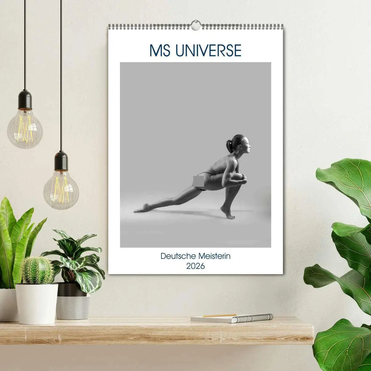 Bild: 9783516390759 | MS UNIVERSE (Wandkalender 2026 DIN A2 hoch), CALVENDO Monatskalender