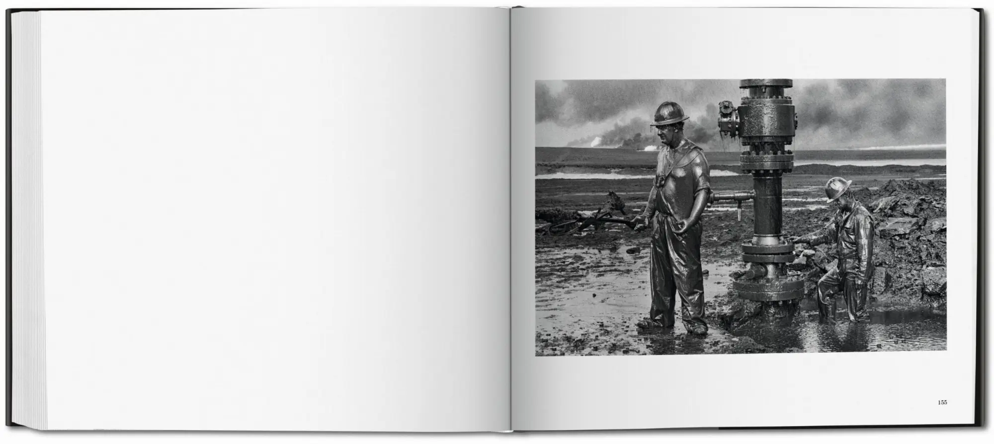 Bild: 9783836561259 | Sebastião Salgado. Kuwait. A Desert on Fire | Kuwait, a Desert on Fire