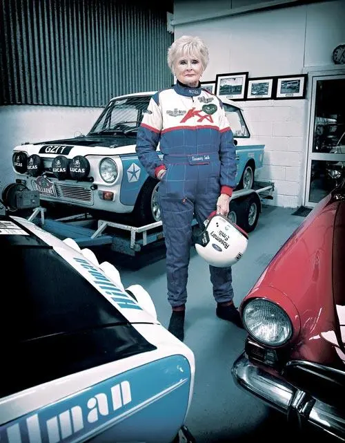 Autor: 9780008301859 | Driven | A Pioneer for Women in Motorsport - an Autobiography | Smith