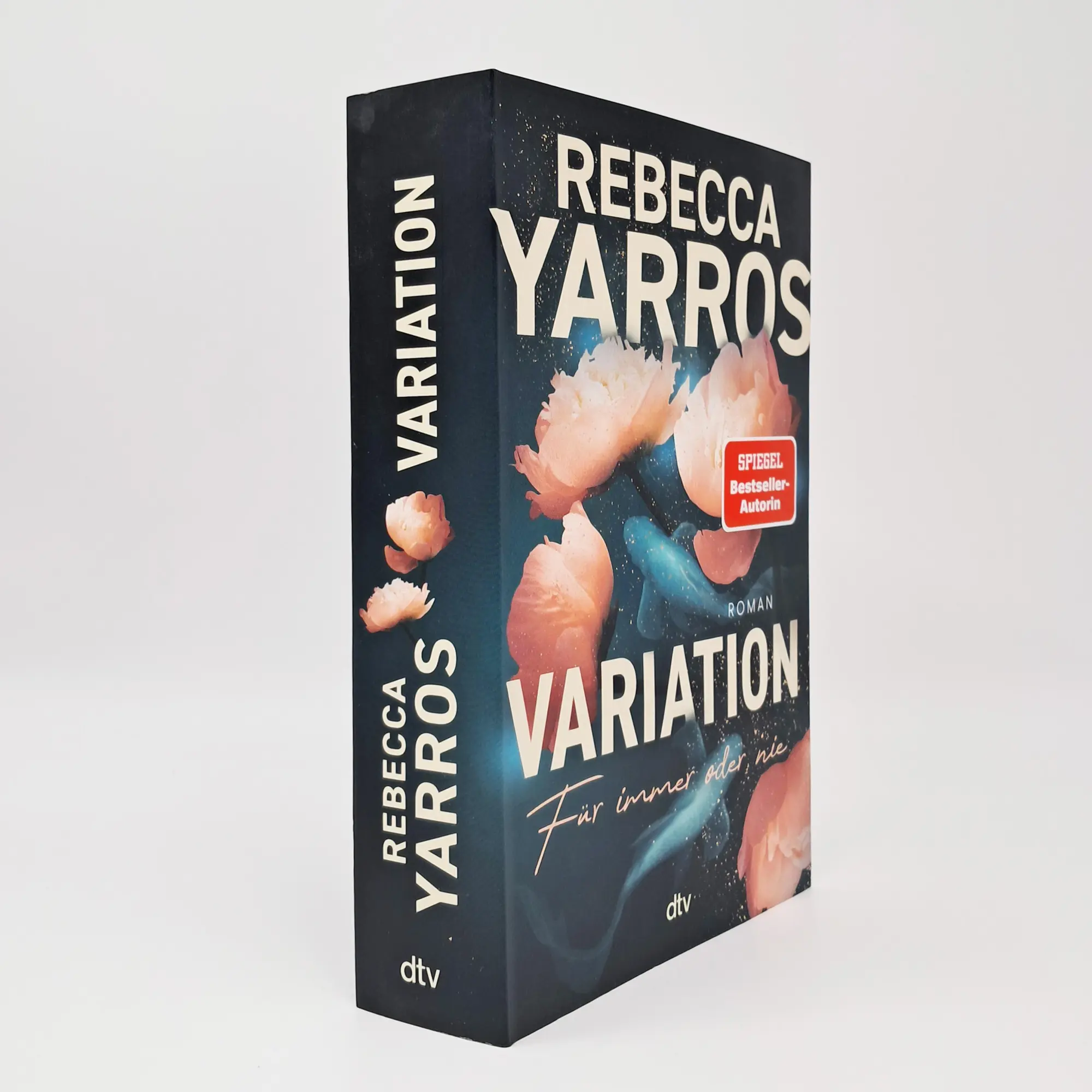 Bild: 9783423264259 | Variation - Für immer oder nie | Rebecca Yarros | Taschenbuch | 576 S.