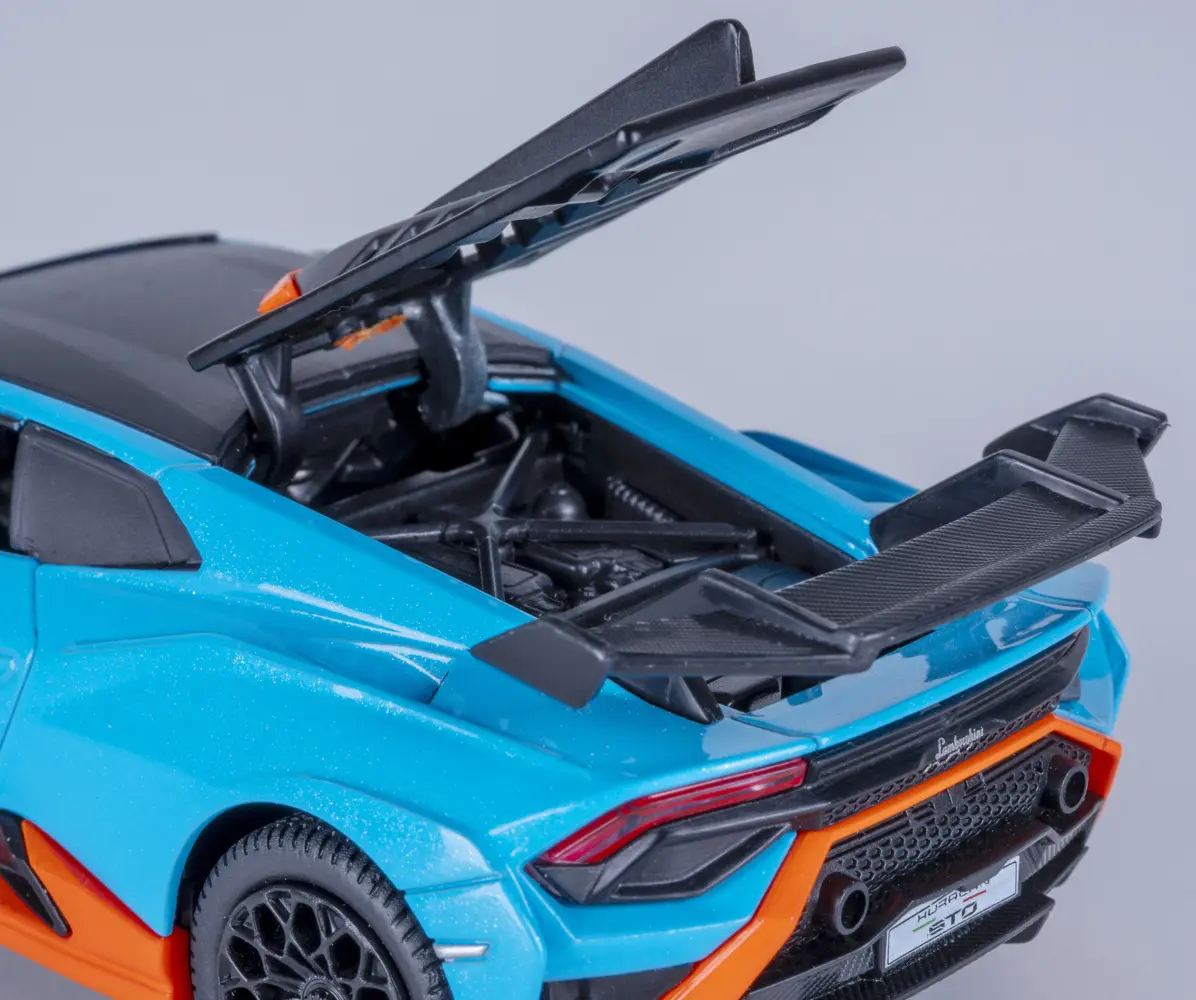 Bild: 4042774475659 | Lamborghini Huracán STO Diecast 1:32 blau inkl. Knopfzellen | 402616