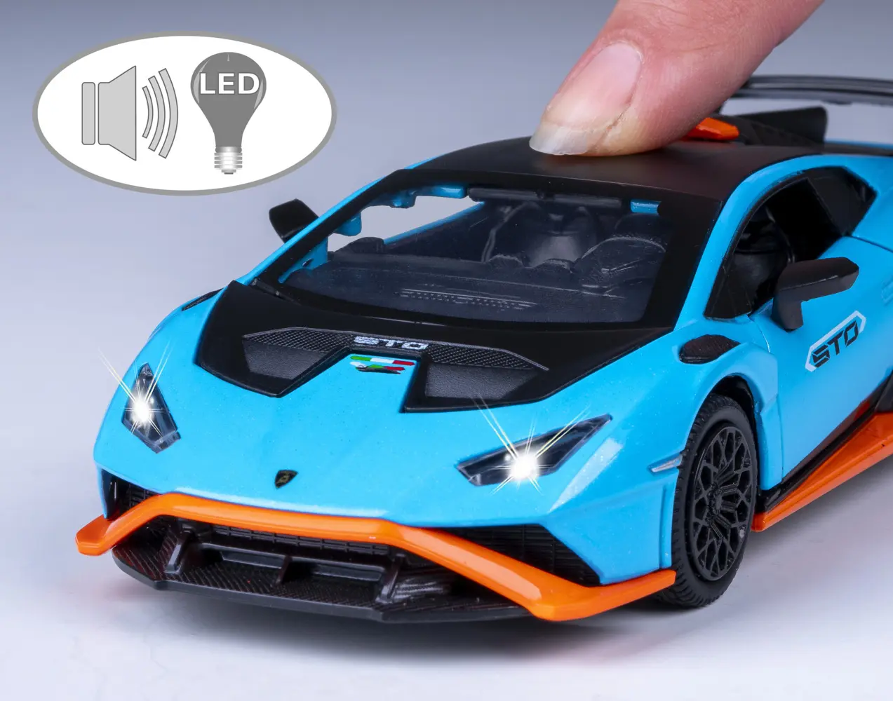 Bild: 4042774475659 | Lamborghini Huracán STO Diecast 1:32 blau inkl. Knopfzellen | 402616