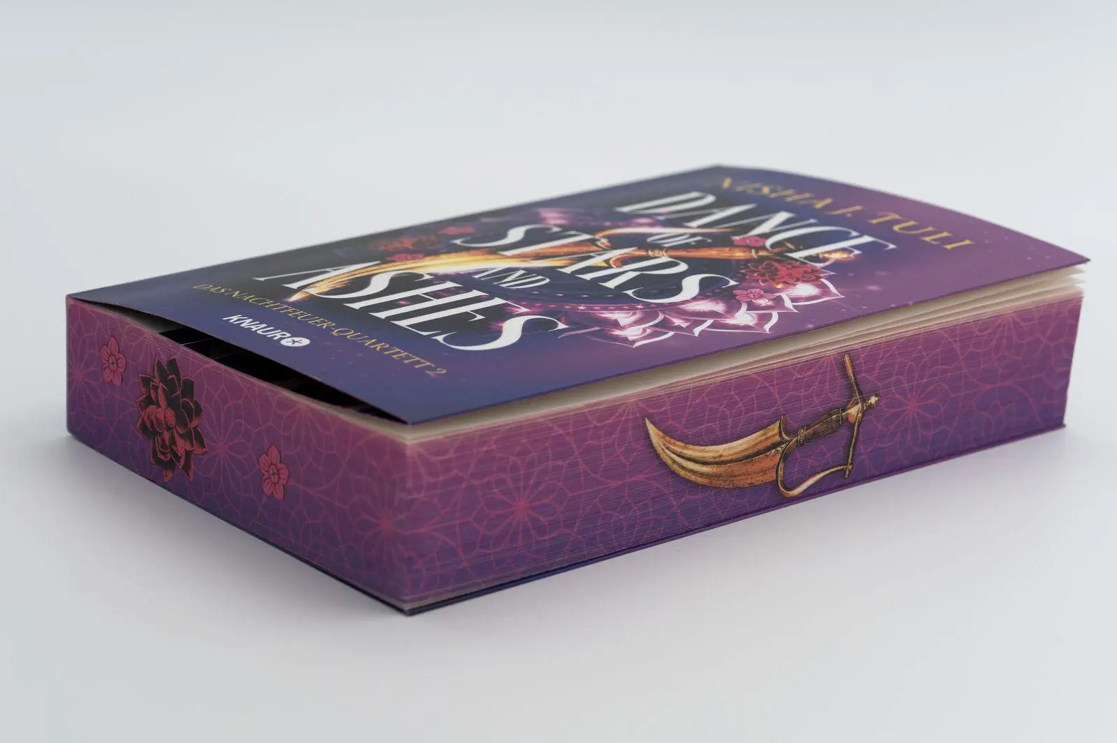 Bild: 9783426560860 | Dance of Stars and Ashes | Nisha J. Tuli | Taschenbuch | 432 S. | 2025