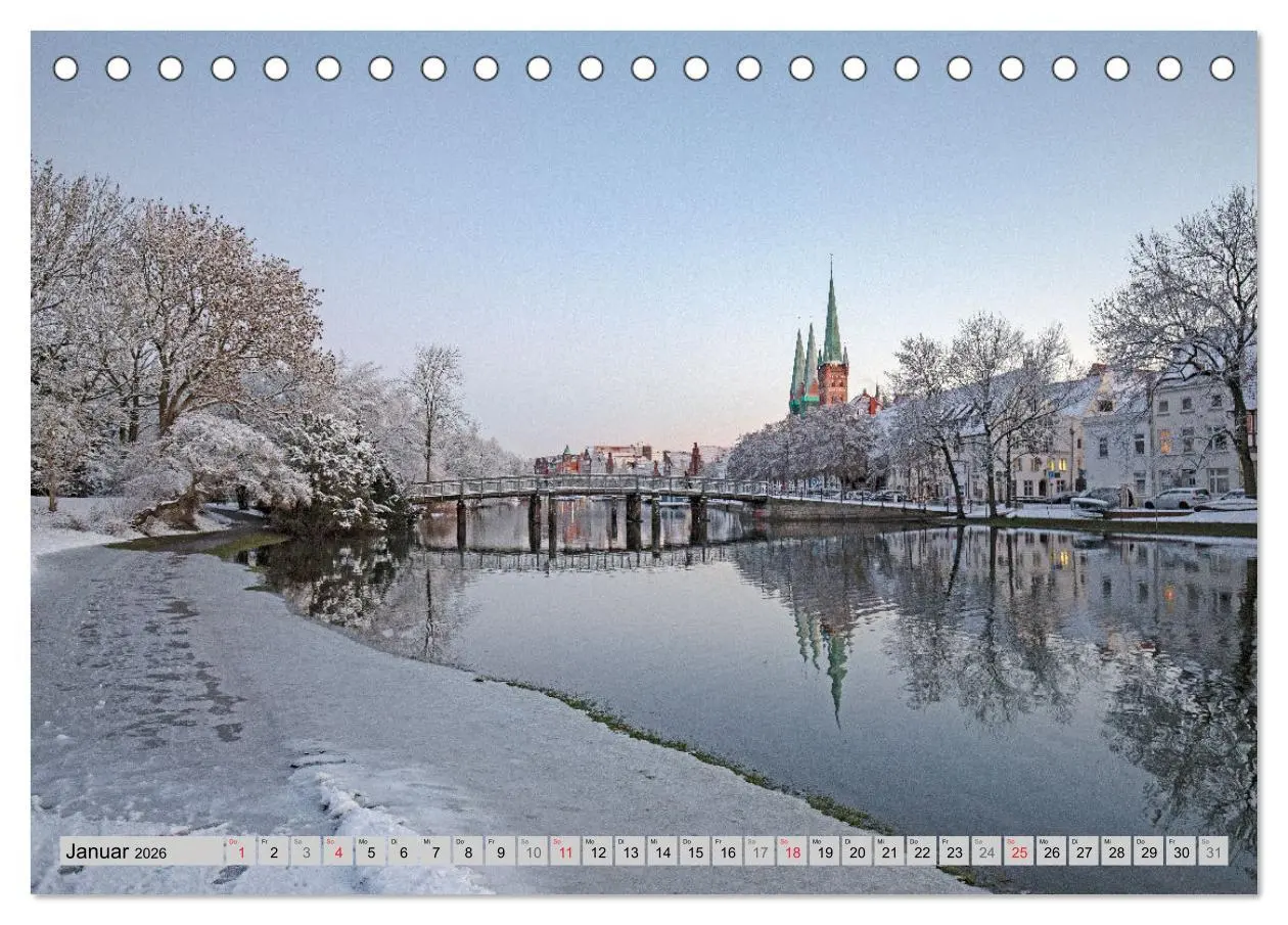 Bild: 9783457273760 | Hansestadt Lübeck (Tischkalender 2026 DIN A5 quer), CALVENDO...