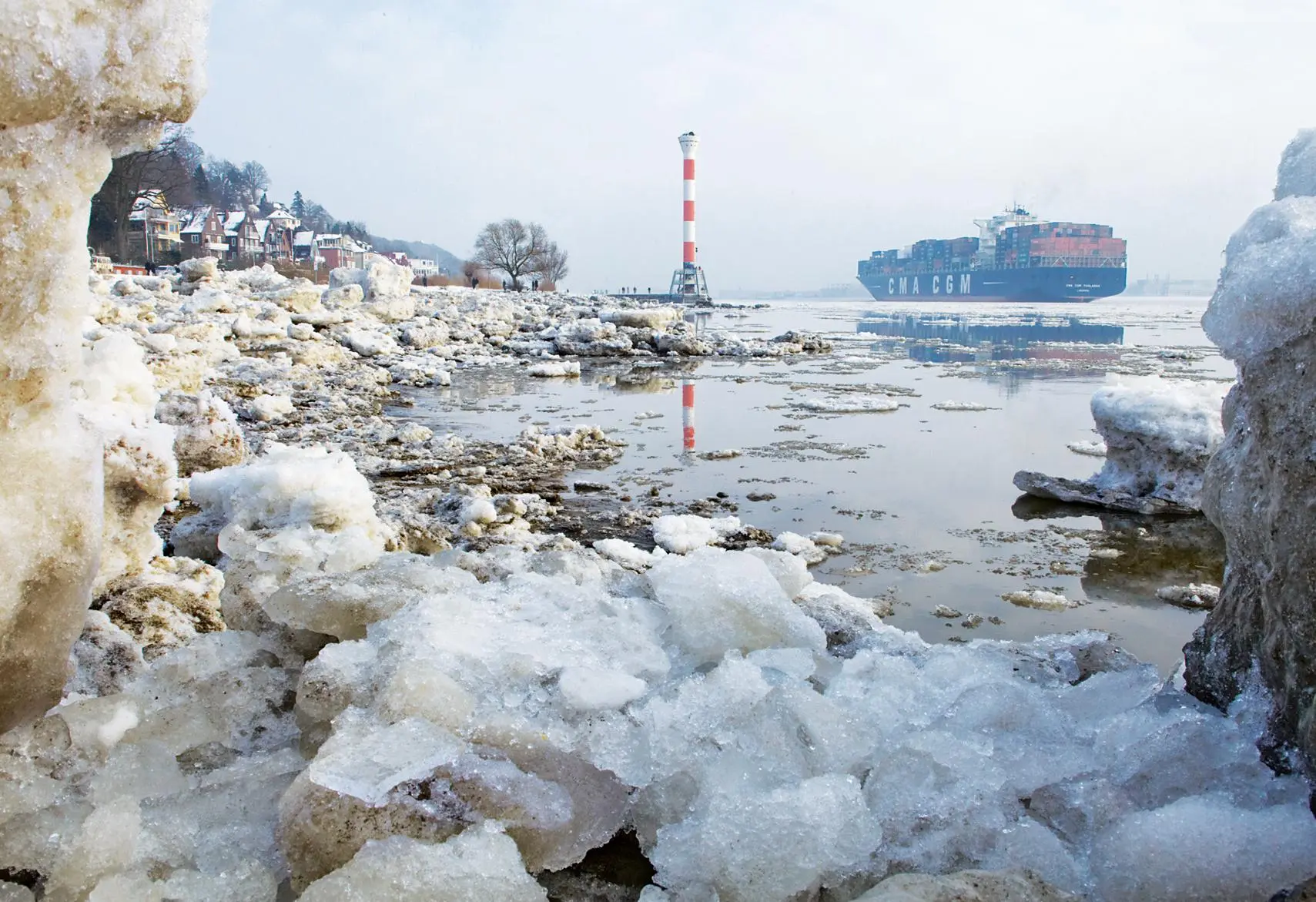 Bild: 4250000977260 | HAMBURG 2026 | 3-Monats-Tischkalender | René Menges | Kalender | 2026