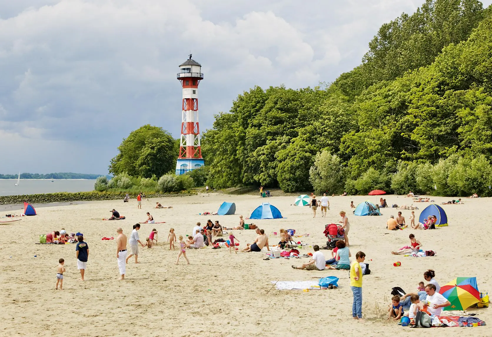 Bild: 4250000977260 | HAMBURG 2026 | 3-Monats-Tischkalender | René Menges | Kalender | 2026