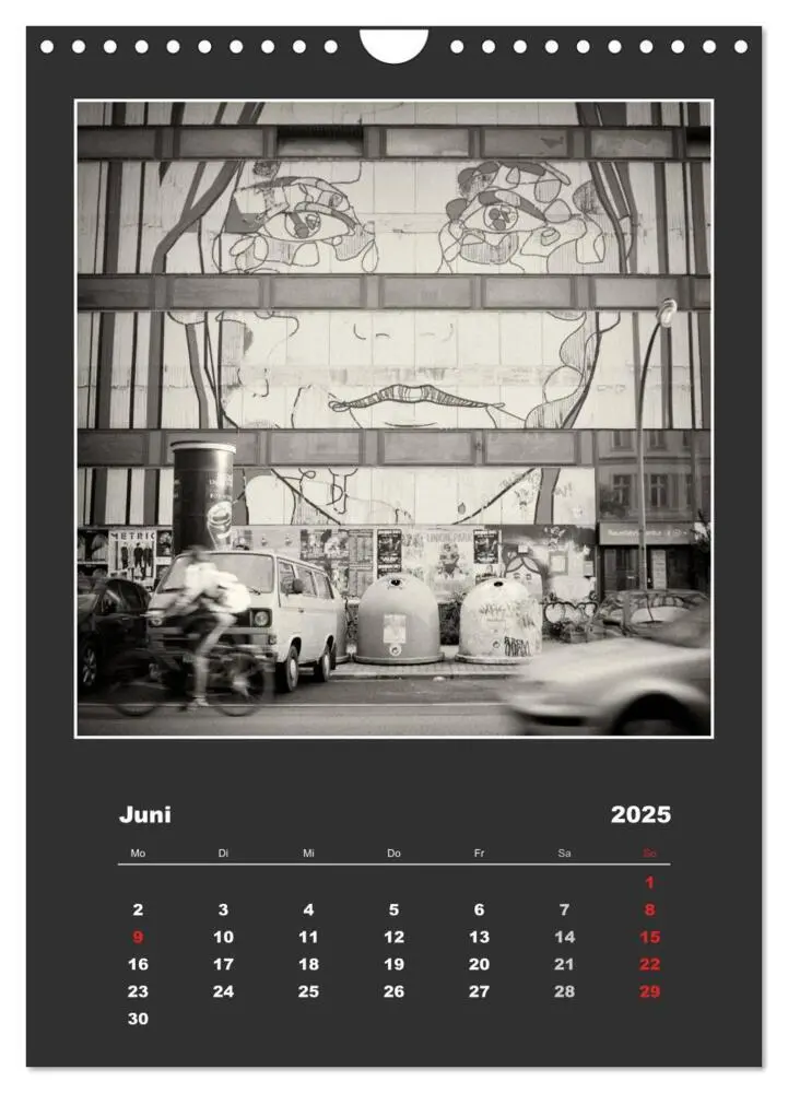 Bild: 9783457078860 | Berlin - Portrait einer Stadt (Wandkalender 2025 DIN A4 hoch),...