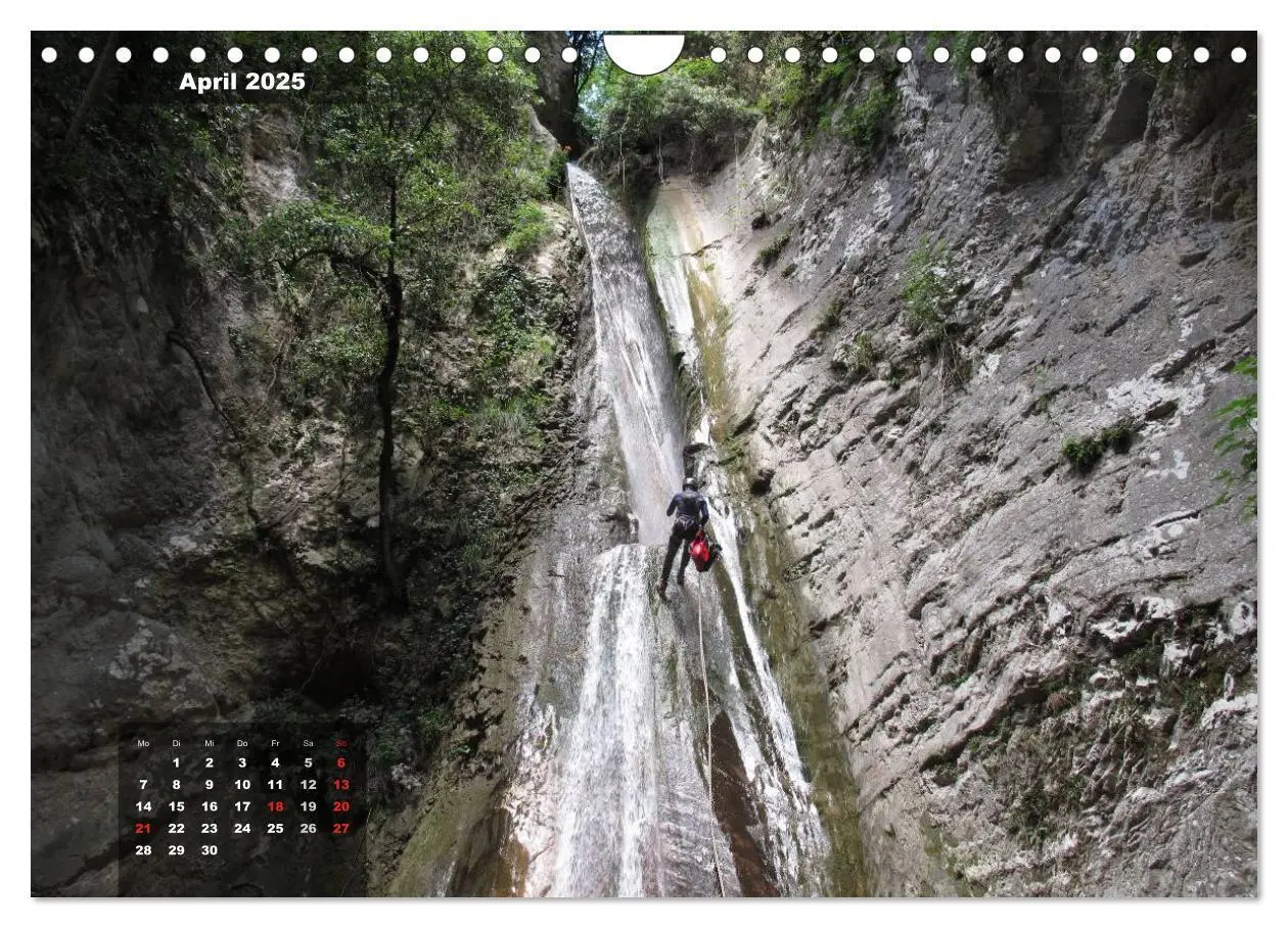 Bild: 9783435630561 | Abenteuer Canyoning (Wandkalender 2025 DIN A4 quer), CALVENDO...