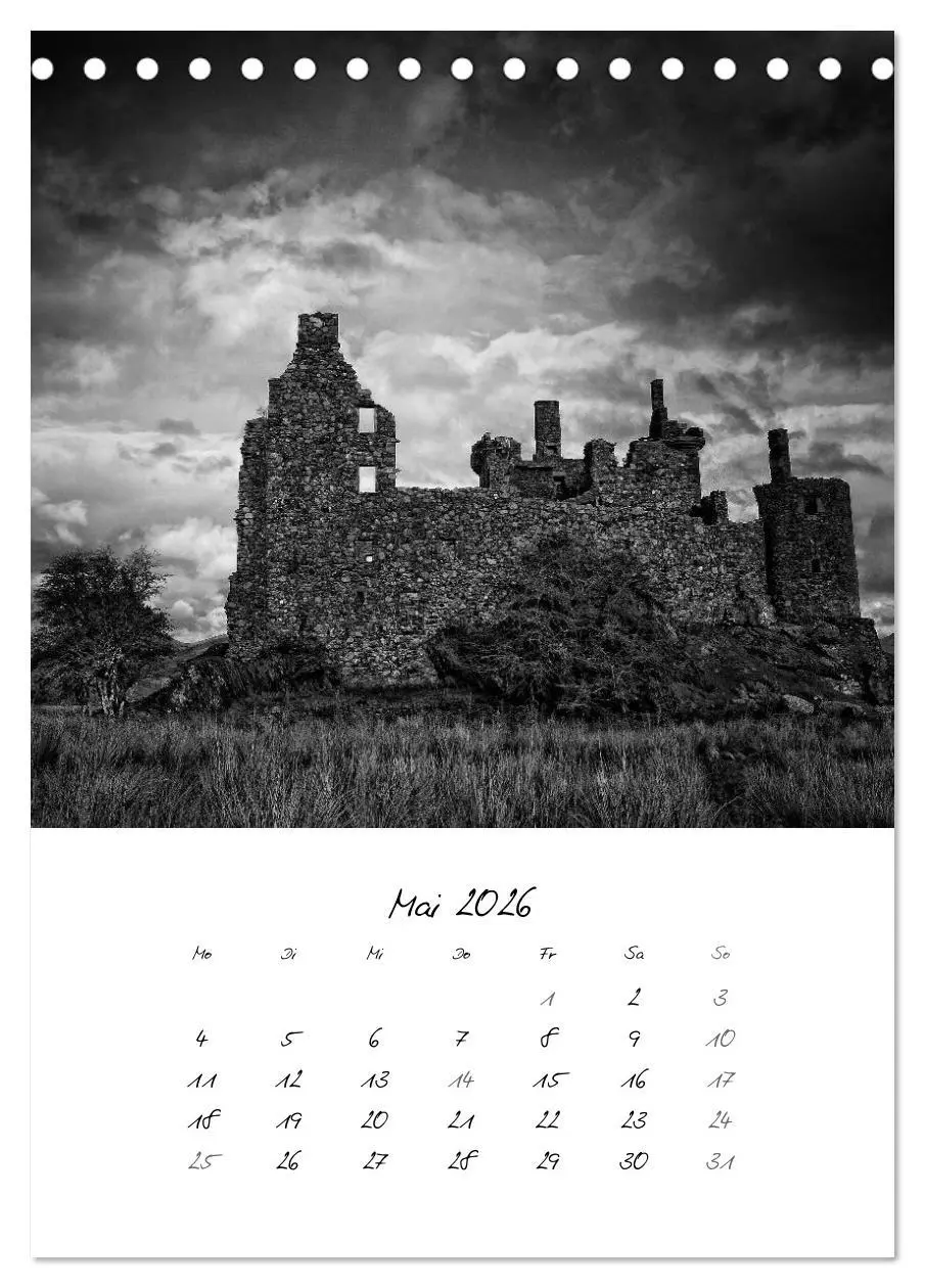 Bild: 9783516452761 | Schottland Monochrom (Tischkalender 2026 DIN A5 hoch), CALVENDO...