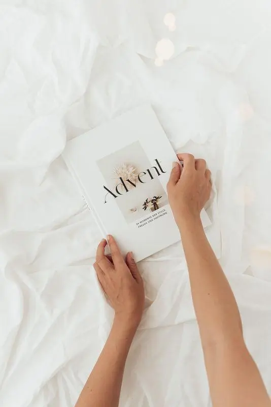 Bild: 9783863344061 | Advent | 24 Momente der Stille, Freude und Hoffnung | Studio | Buch