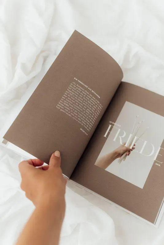 Bild: 9783863344061 | Advent | 24 Momente der Stille, Freude und Hoffnung | Studio | Buch