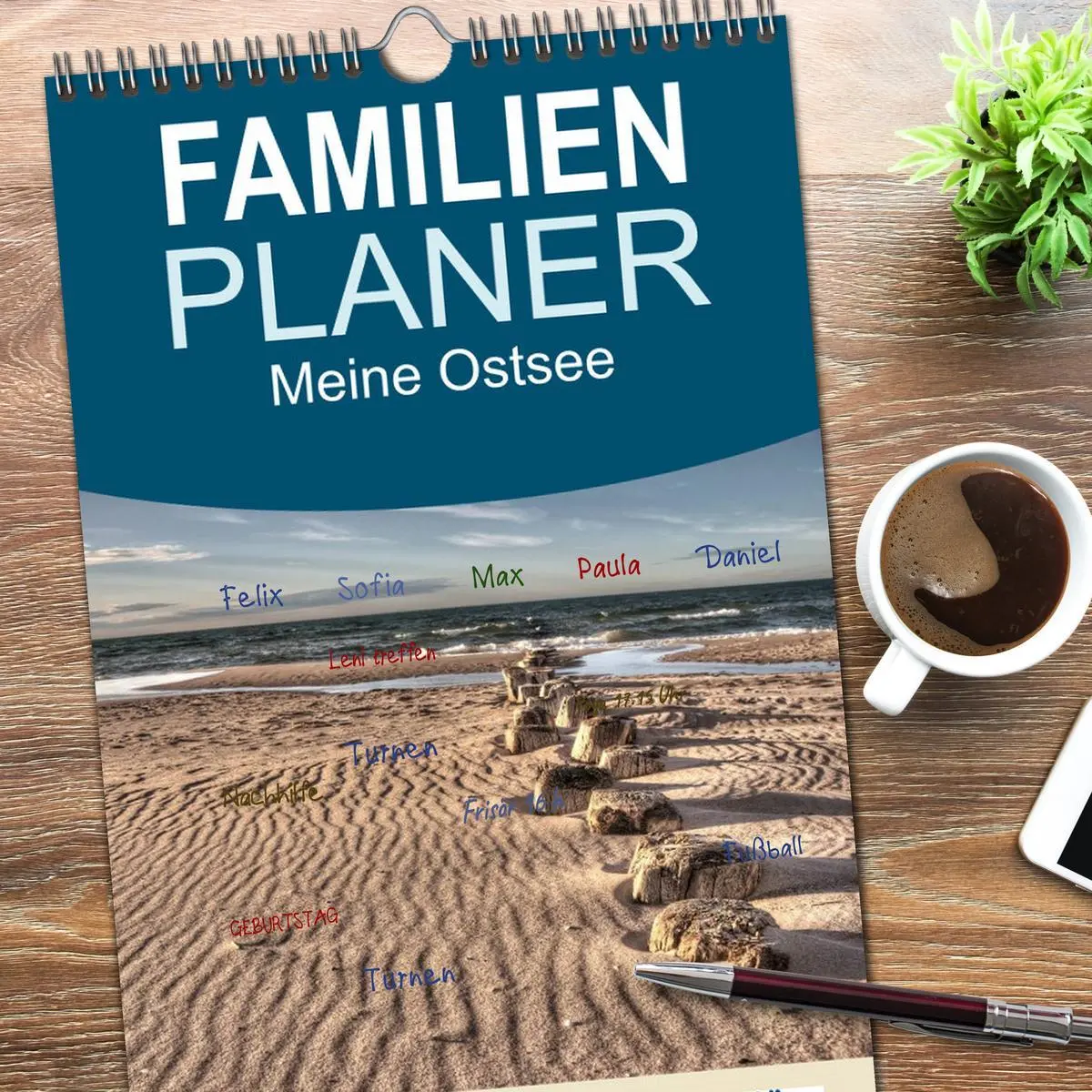 Bild: 9783516515961 | Familienplaner 2026 - Meine Ostsee mit 5 Spalten (Wandkalender, 21...
