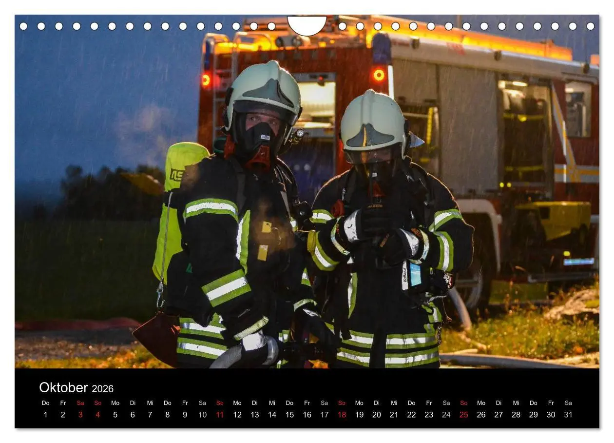 Bild: 9783516017861 | FEUERWEHR IM EINSATZ (Wandkalender 2026 DIN A4 quer), CALVENDO...