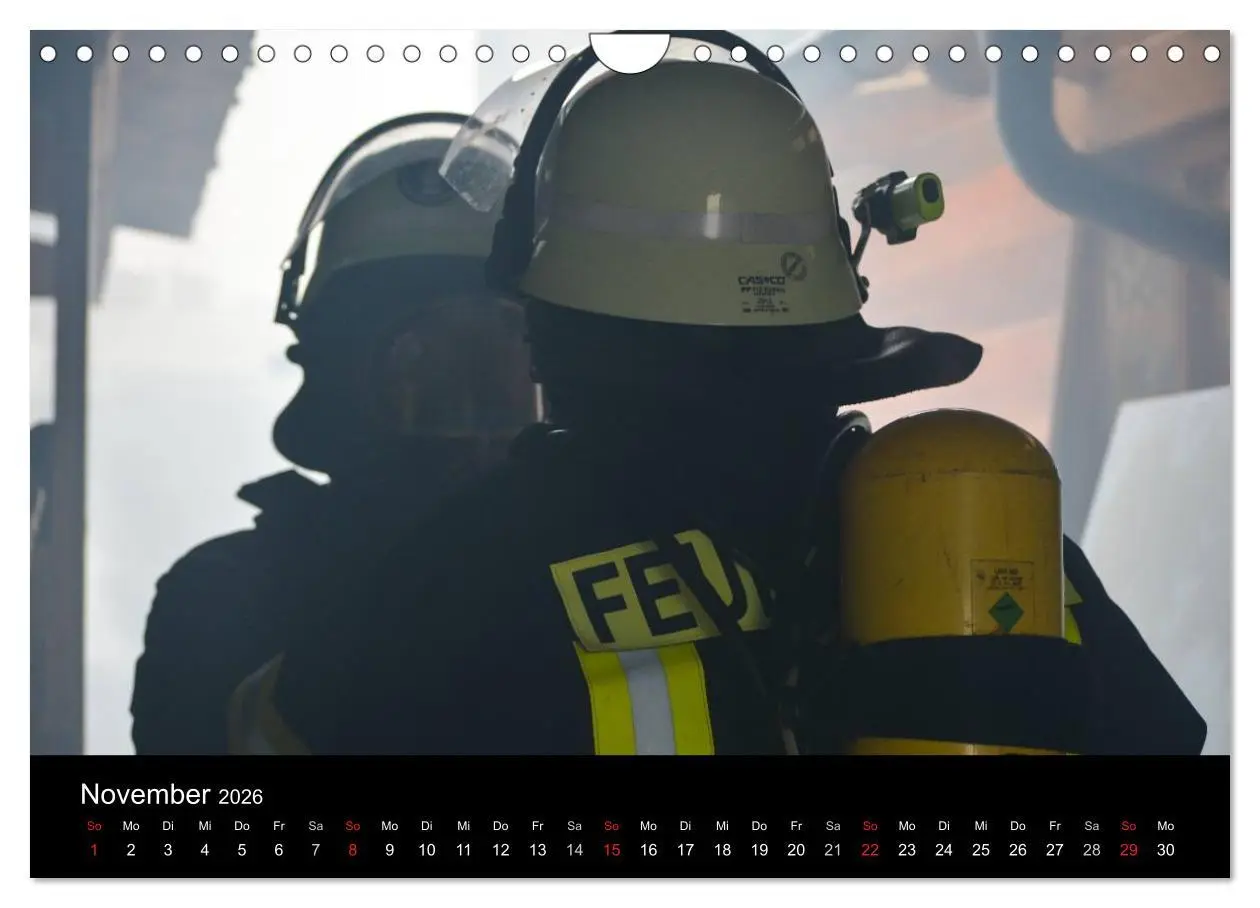 Bild: 9783516017861 | FEUERWEHR IM EINSATZ (Wandkalender 2026 DIN A4 quer), CALVENDO...
