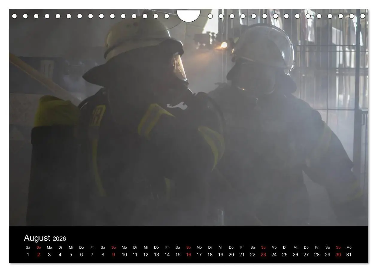Bild: 9783516017861 | FEUERWEHR IM EINSATZ (Wandkalender 2026 DIN A4 quer), CALVENDO...