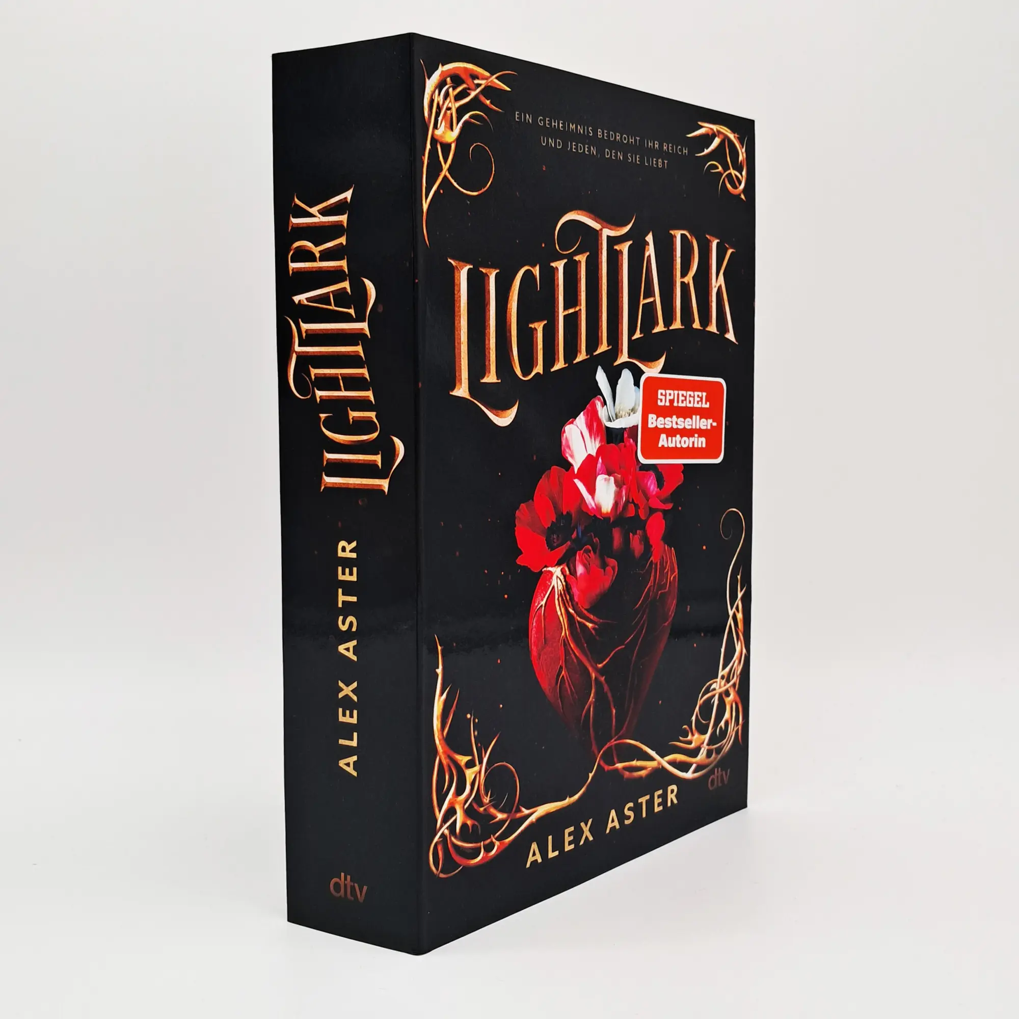 Bild: 9783423719261 | Lightlark | Alex Aster | Taschenbuch | Die Lightlark-Reihe | 544 S.