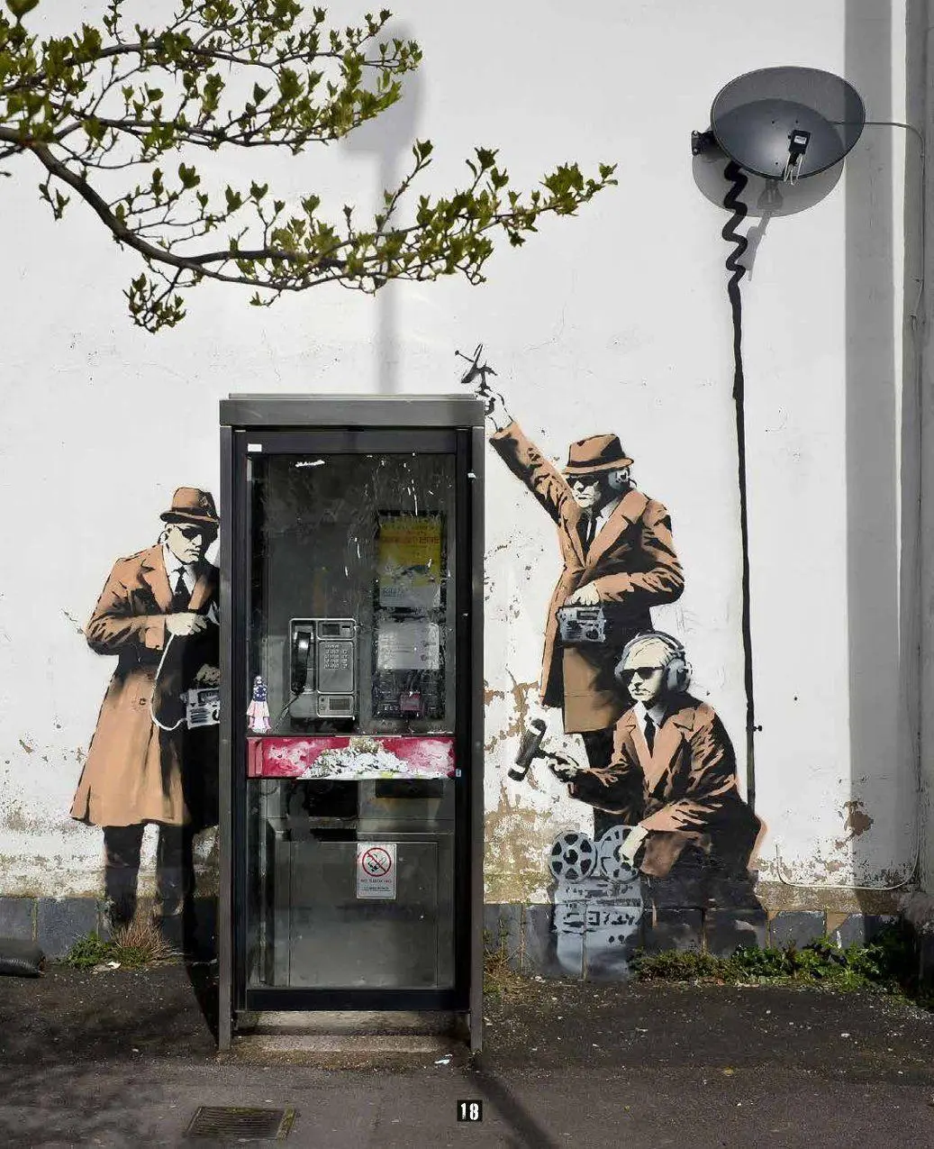 Bild: 9783755300762 | Little Book of Banksy | Karin Pütz | Buch | 96 S. | Deutsch | 2024