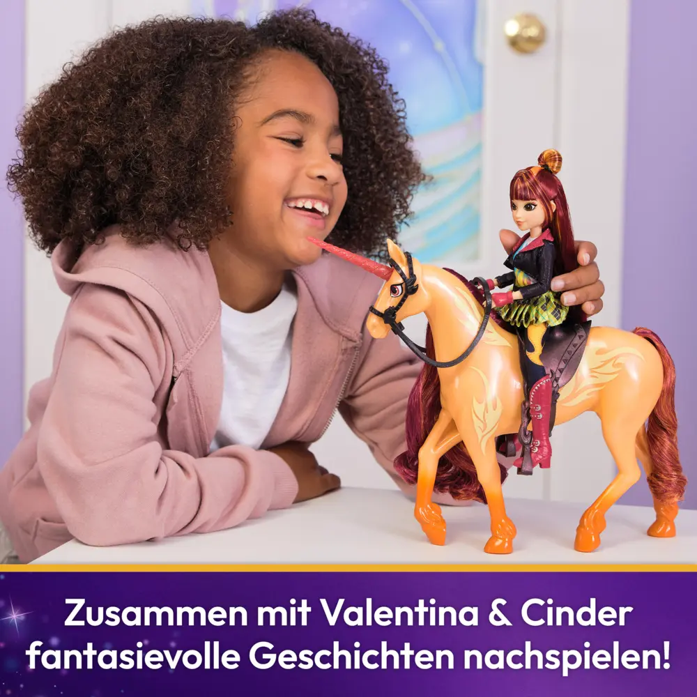Bild: 681147051362 | UCA Fashion Doll - Valentina | Karton | 51362 | Deutsch | Spin Master