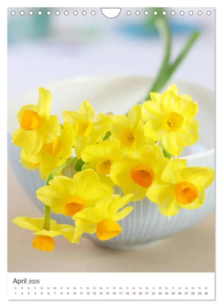 Bild: 9783435972562 | Verliebt in Blumen (Wandkalender 2025 DIN A4 hoch), CALVENDO...