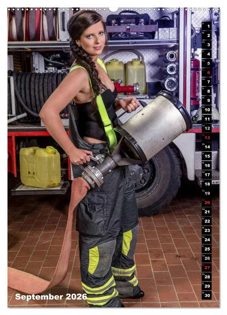 Bild: 9783516463262 | Feuerwehrkalender 2026 (Wandkalender 2026 DIN A2 hoch), CALVENDO...