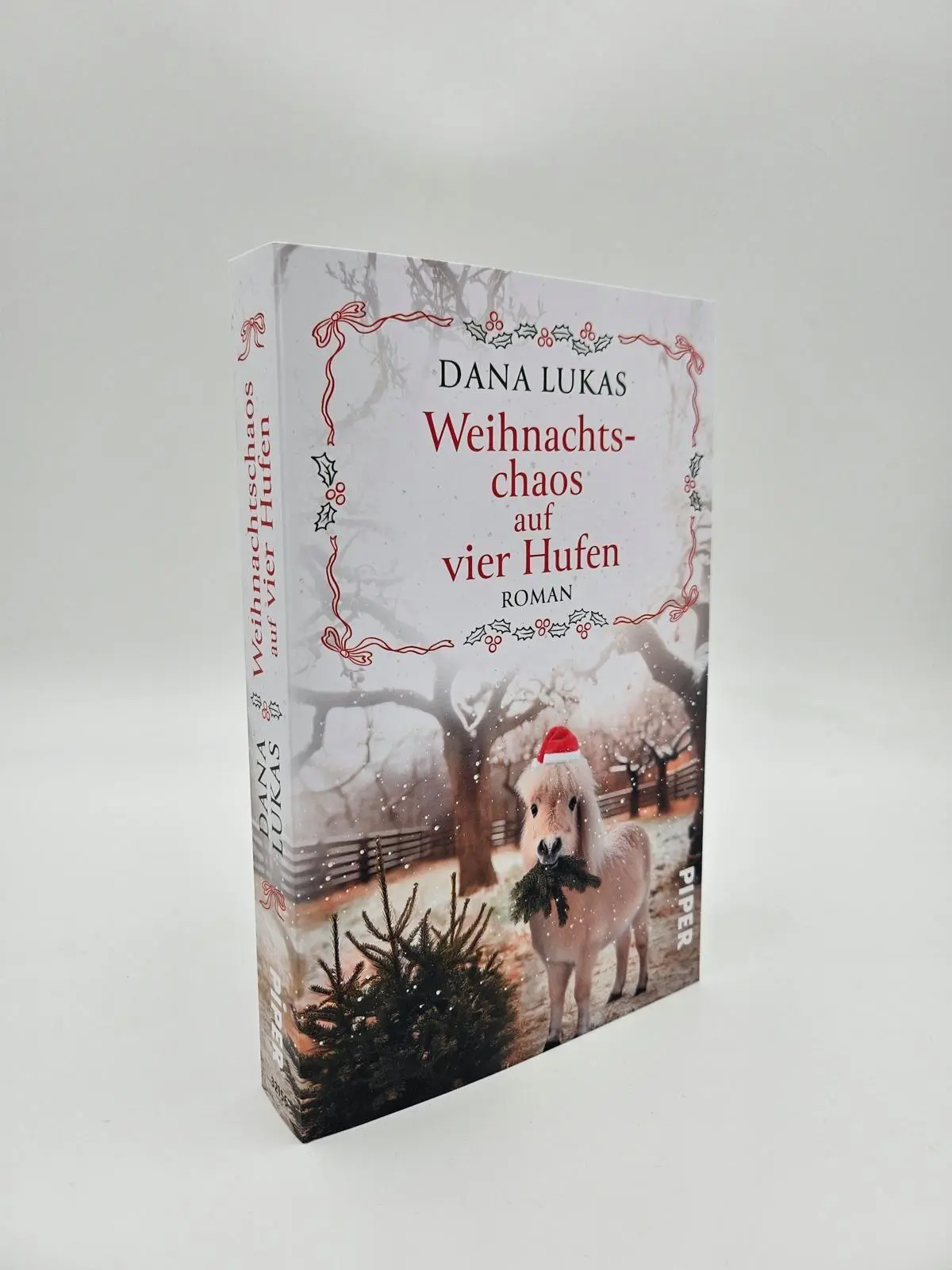 Bild: 9783492321563 | Weihnachtschaos auf vier Hufen | Dana Lukas | Taschenbuch | 400 S.