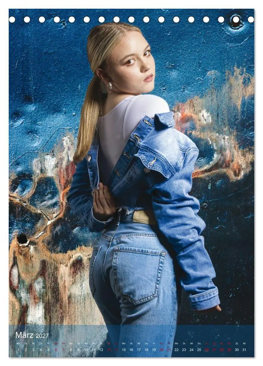 Bild: 9783516792263 | Hailie - Blond in Jeans (Tischkalender 2027 DIN A5 hoch), CALVENDO...