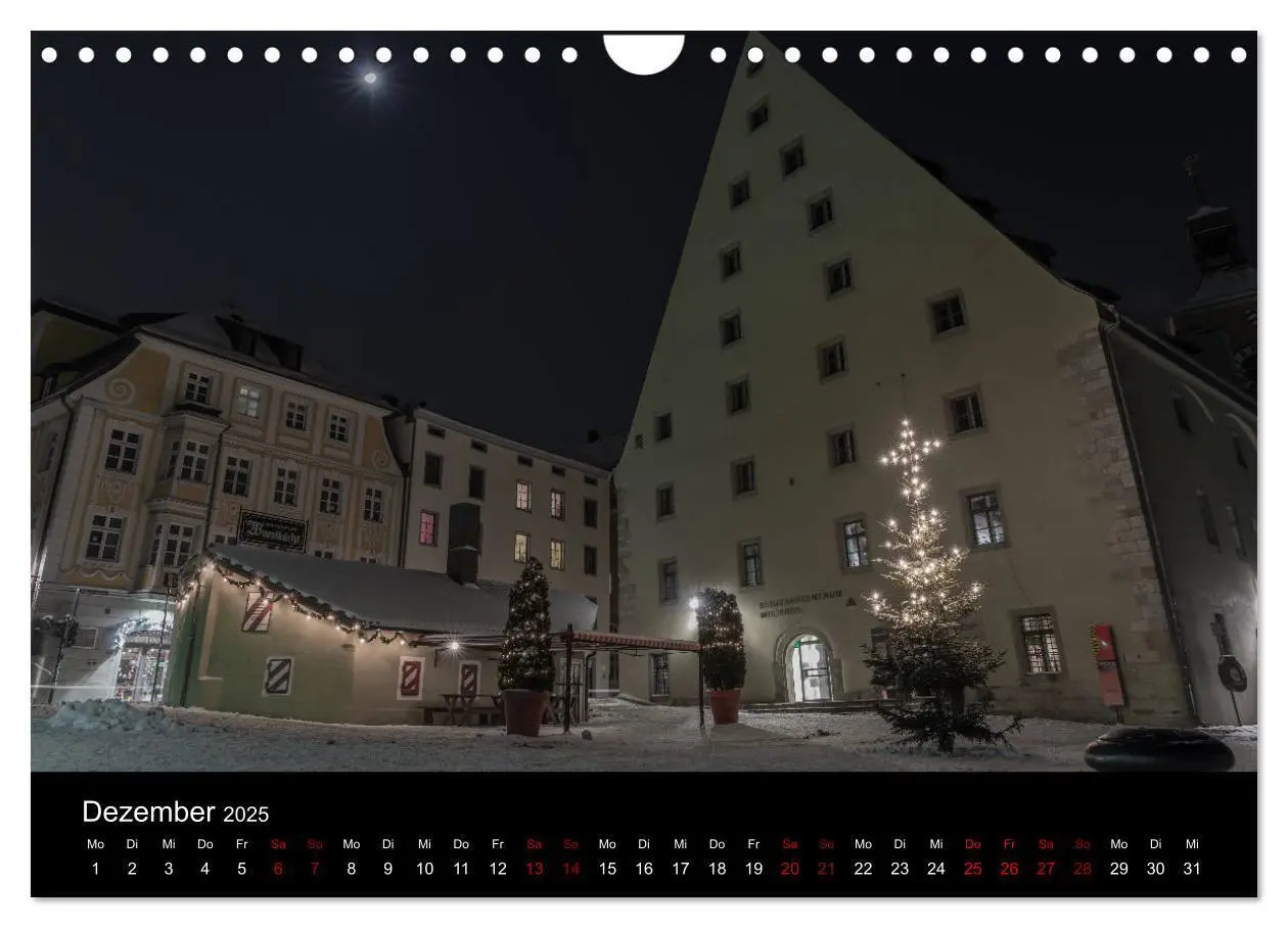 Bild: 9783435384563 | Regensburg bei Nacht (Wandkalender 2025 DIN A4 quer), CALVENDO...