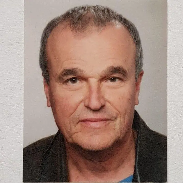 Autor: 9783746945163 | RECHNEN IN BEWEGUNG | Hans-Albrecht Zahn | Taschenbuch | 272 S. | 2019