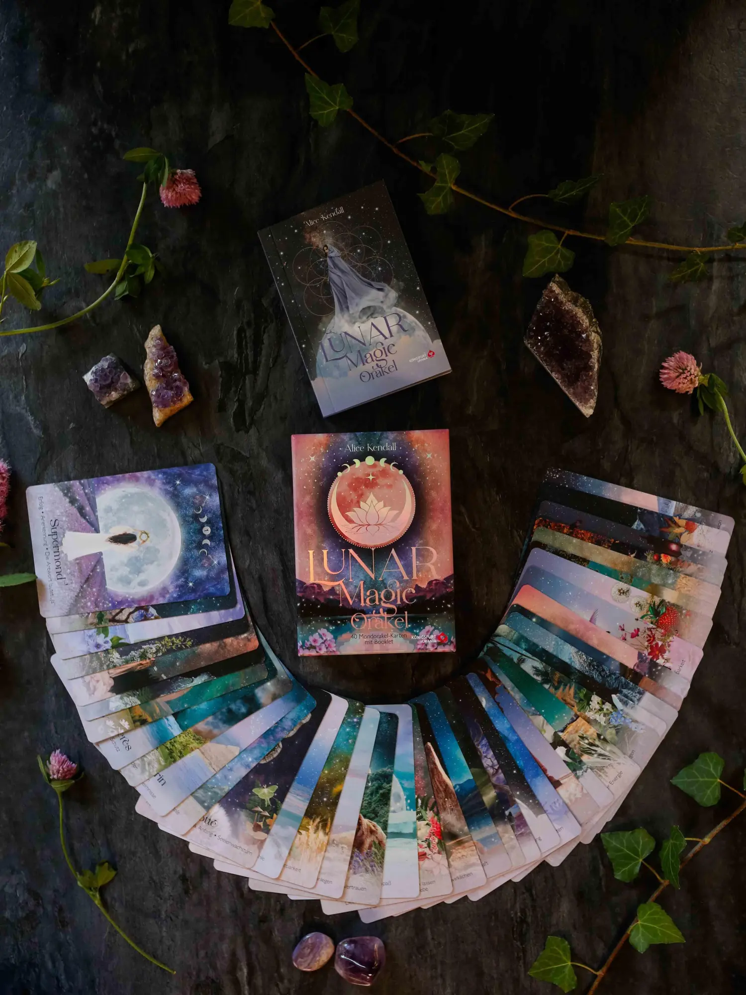 Bild: 9783868268263 | Lunar Magic Orakel - 40 Mondorakel-Karten mit Booklet (Deutsch) | Buch