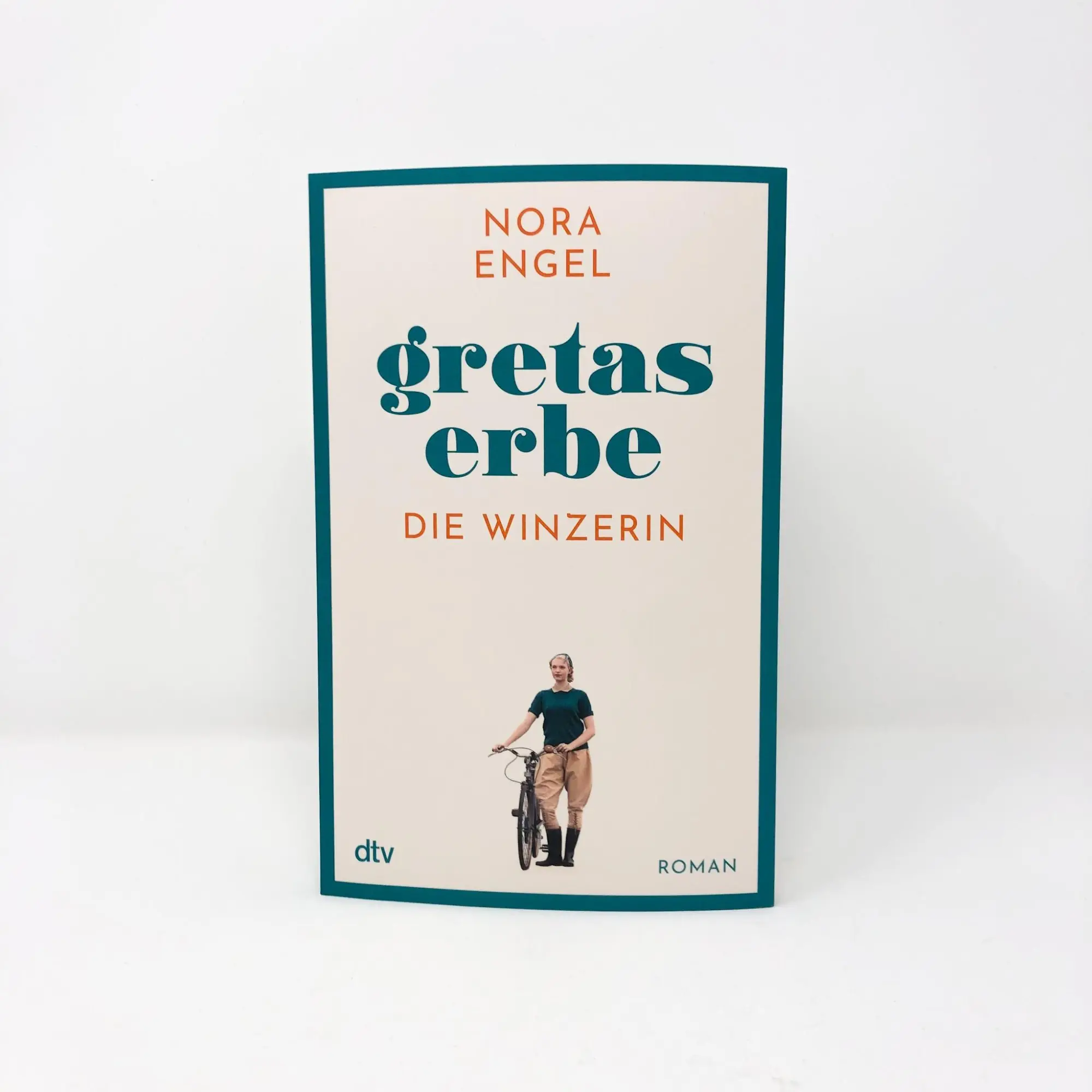 Bild: 9783423220064 | Gretas Erbe | Nora Engel | Taschenbuch | Die Winzerin-Reihe | 416 S.