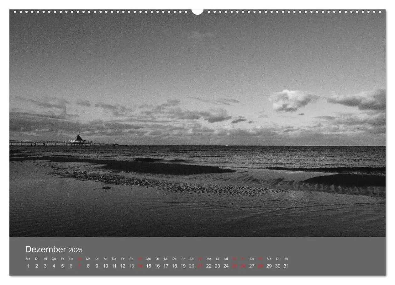Bild: 9783435820764 | Ostsee - von schwarz bis weiß (Wandkalender 2025 DIN A2 quer),...