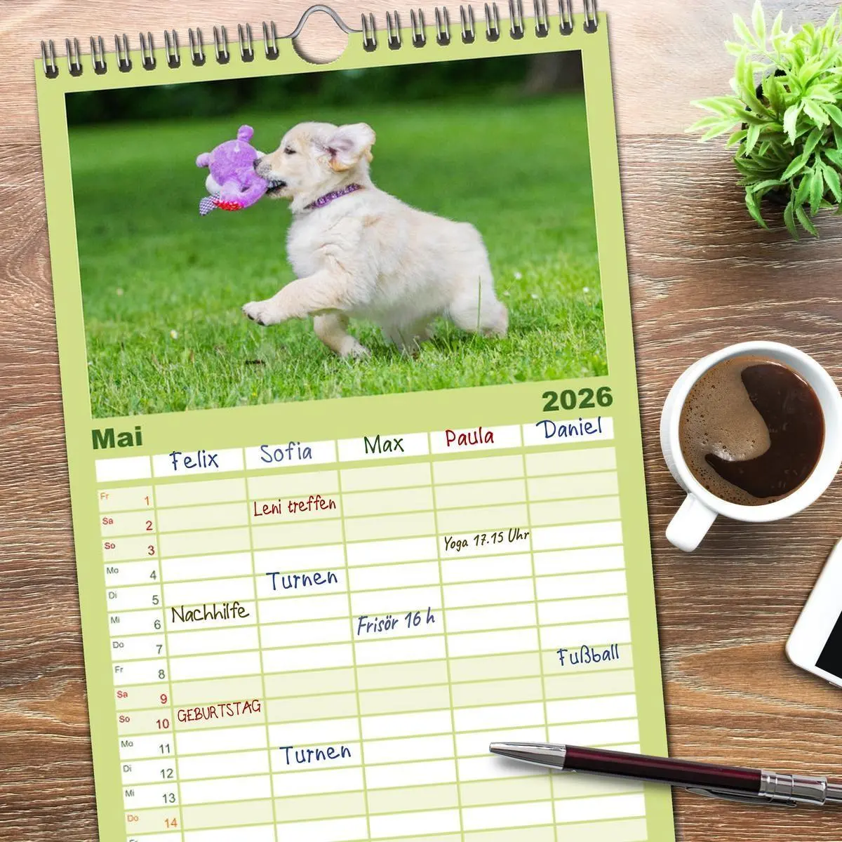 Bild: 9783516502664 | Familienplaner 2026 - Goldige Aussichten - Mit Golden Retriever...