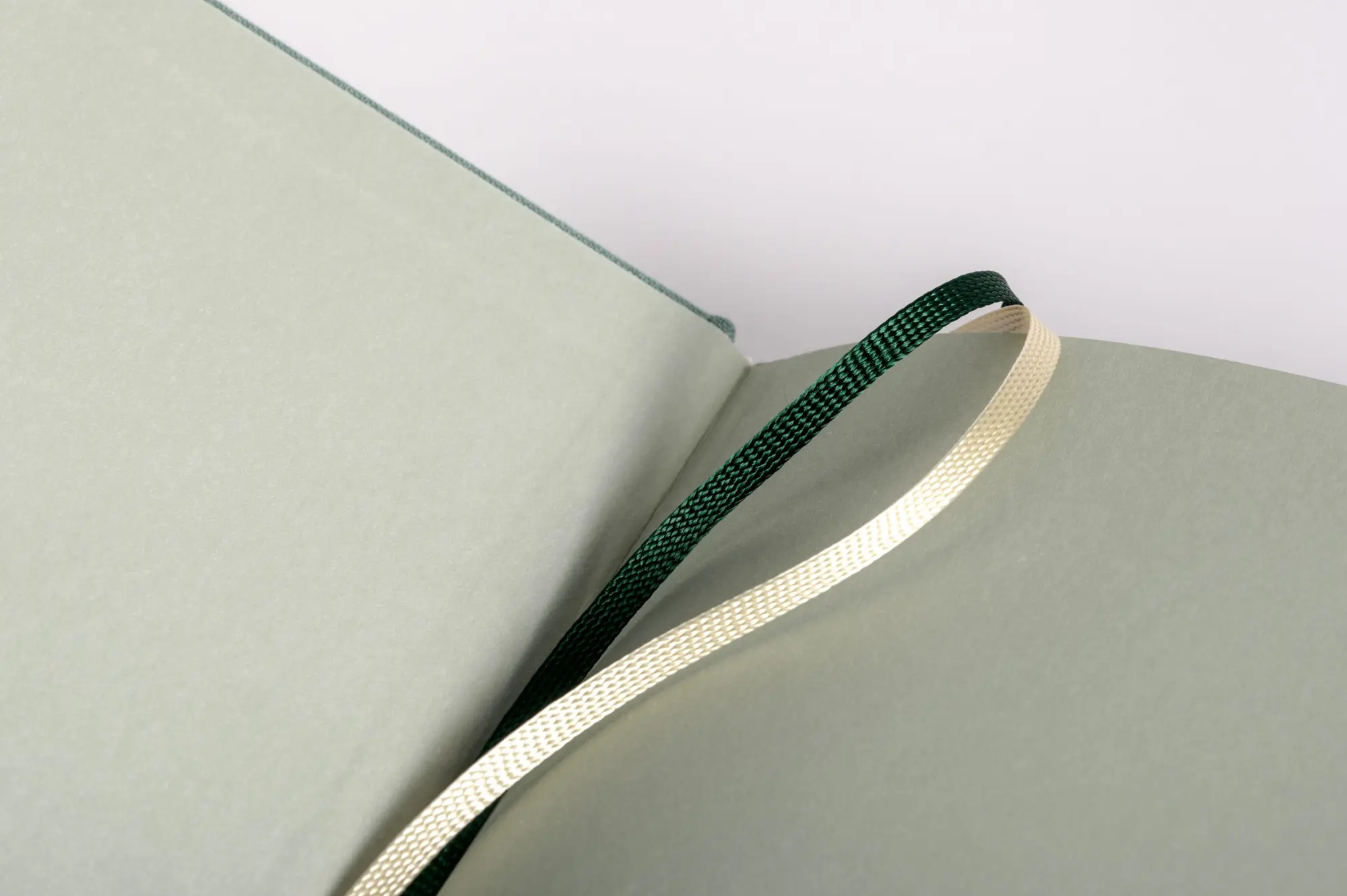 Bild: 9783442343164 | Gedankenpause | Das Achtsamkeitsjournal | Peter Beer | Buch | 256 S.