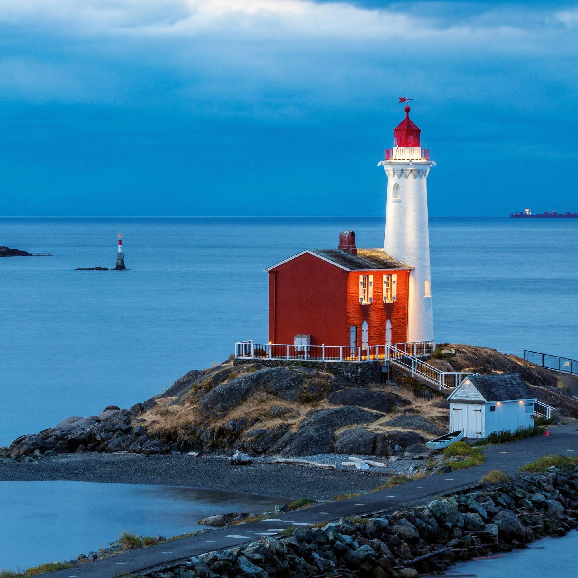 Bild: 9783959297264 | Leuchttürme / Lighthouses 2027 | Kalender 2027 | Kalender | 28 S.